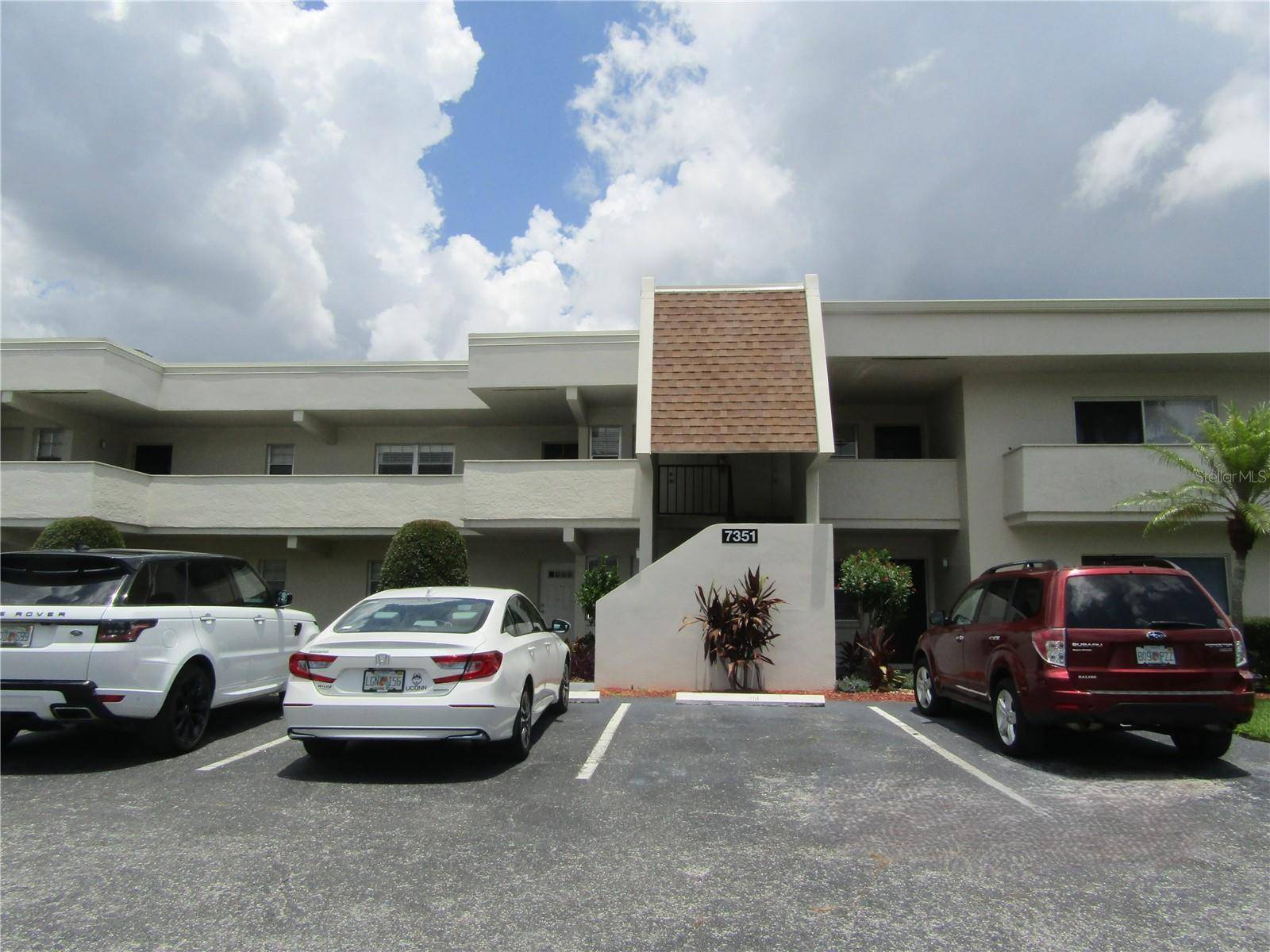 7351 W COUNTRY CLUB DR N #202, Sarasota, FL 34243