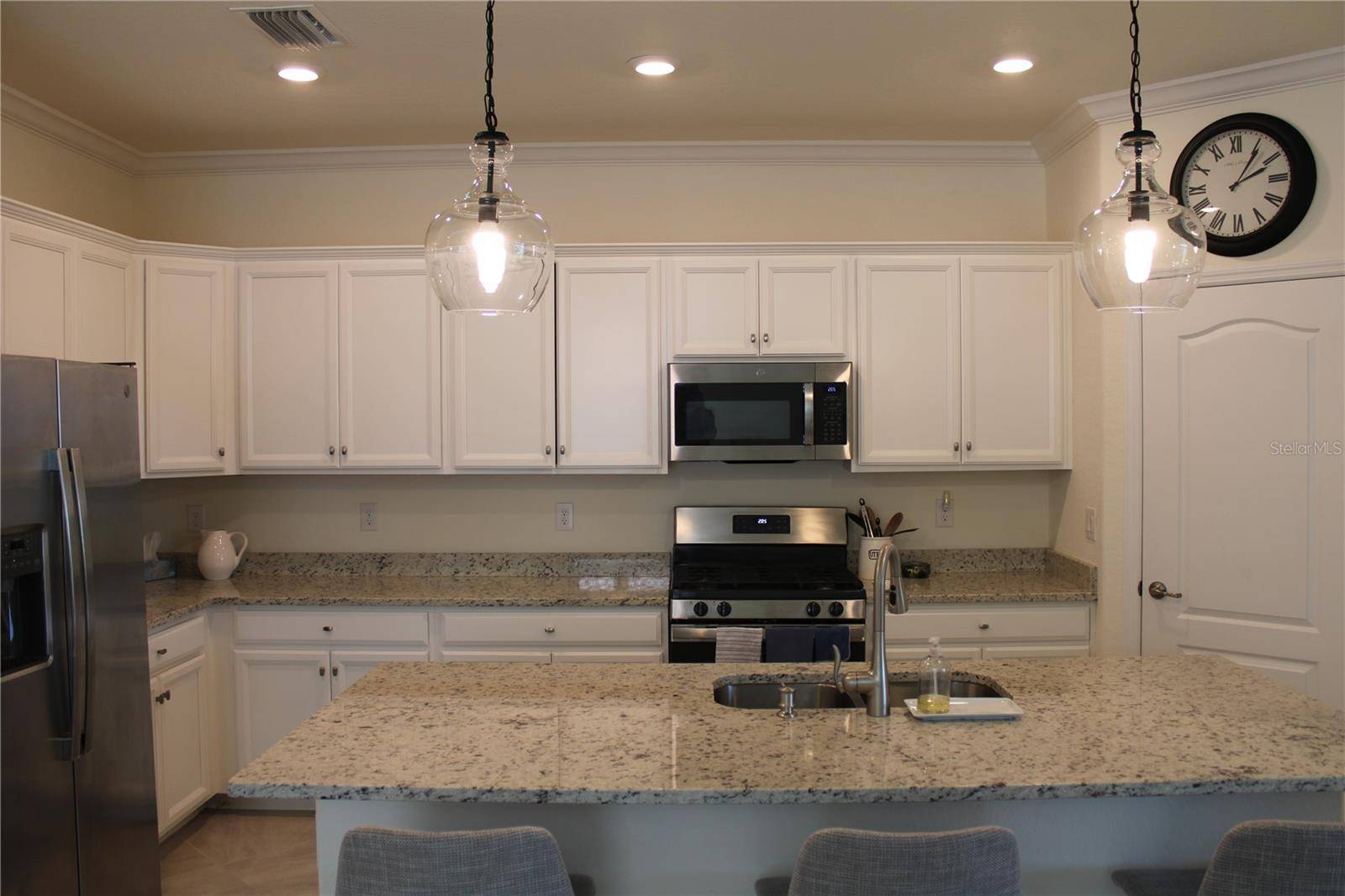 6647 CLAIRBORNE LN, Bradenton, FL 34211