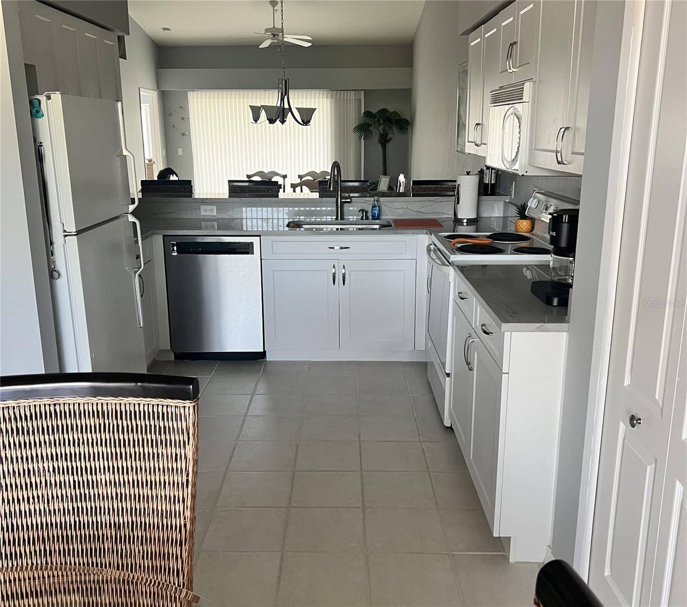 4639 CHAPEL HILL DR #2923, Sarasota, FL 34238