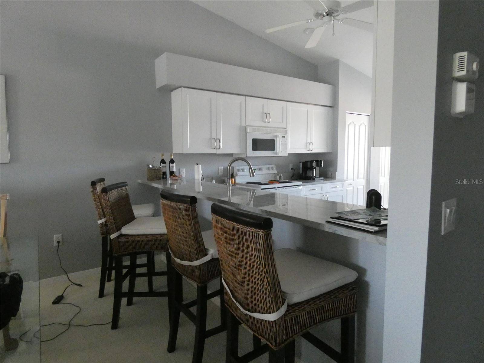 4639 CHAPEL HILL DR #2923, Sarasota, FL 34238