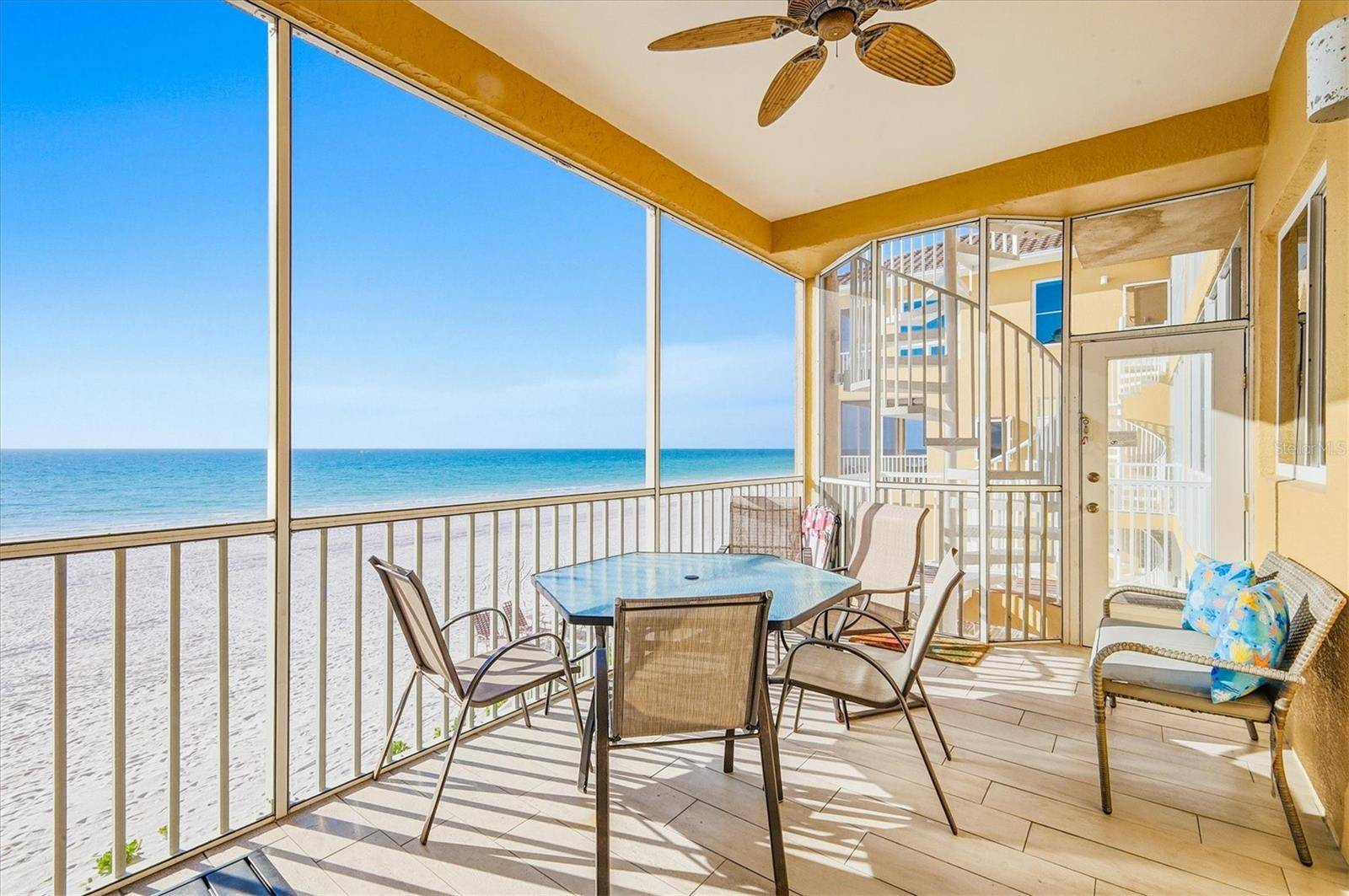 1900 GULF DR N #4, Bradenton Beach, FL 34217