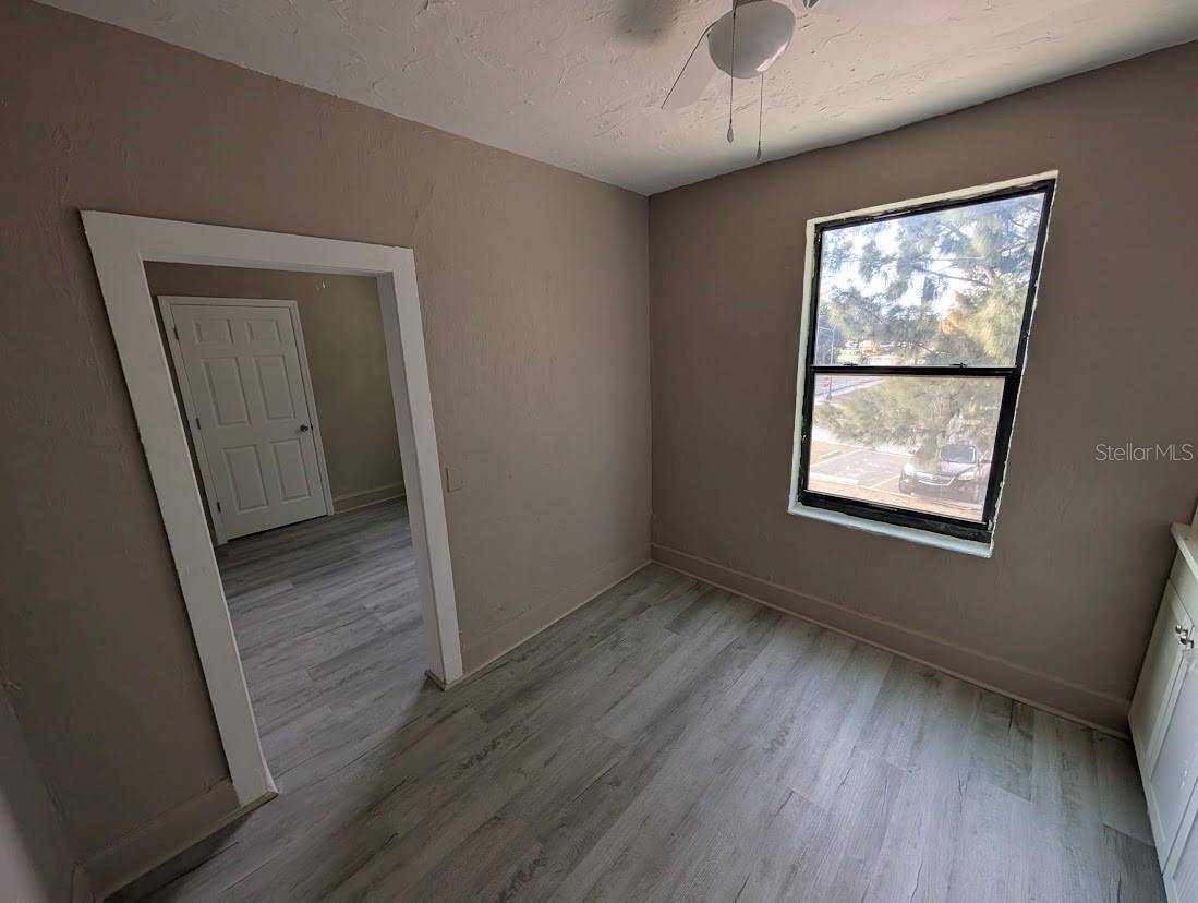401 COLONIA LN E #8, Nokomis, FL 34275