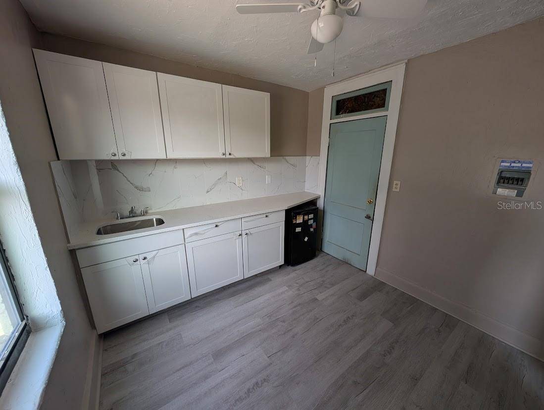 401 COLONIA LN E #8, Nokomis, FL 34275