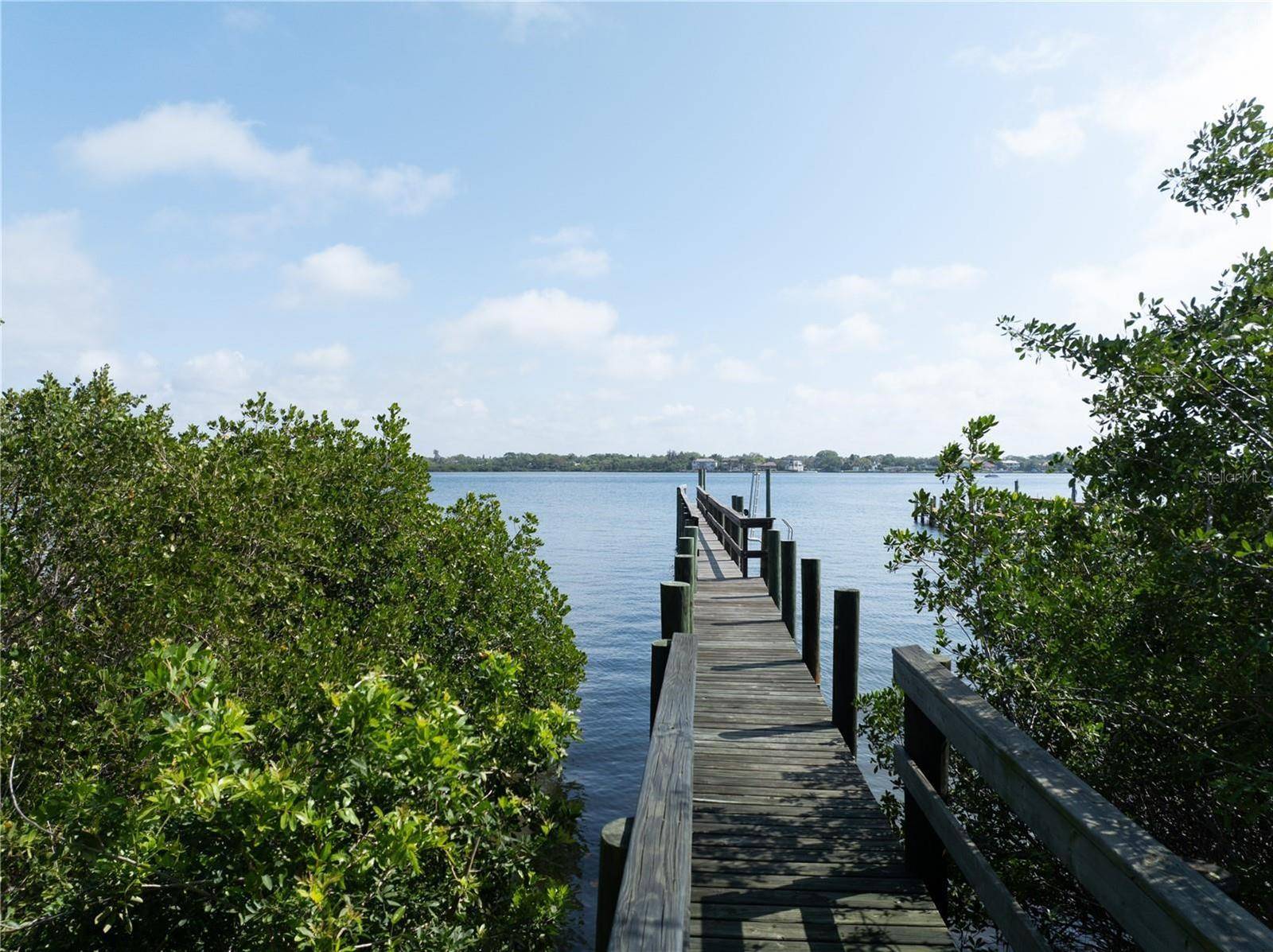 7401-B MIDNIGHT PASS RD, Sarasota, FL 34242