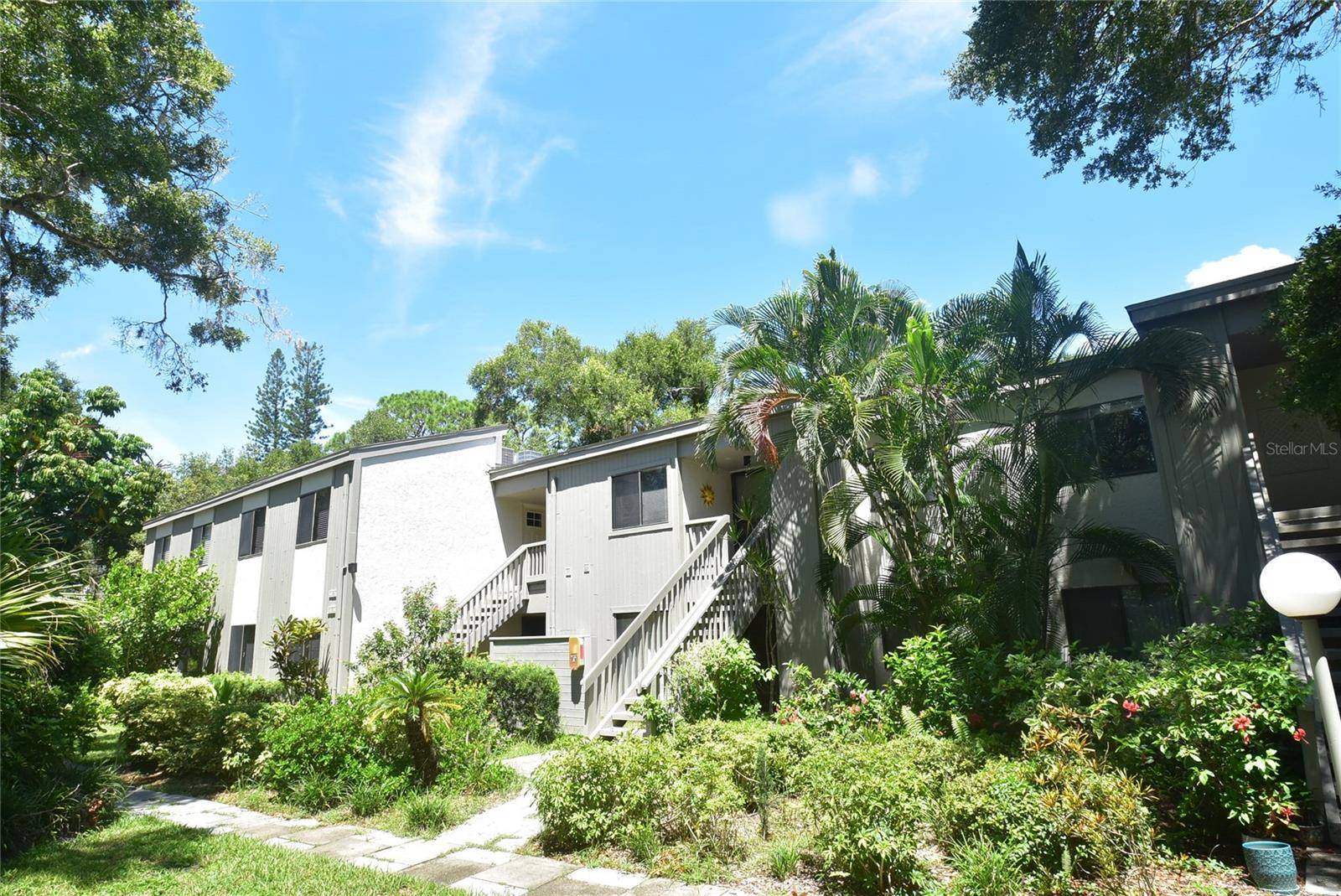 1516 PELICAN COVE RD #GR144, Sarasota, FL 34231