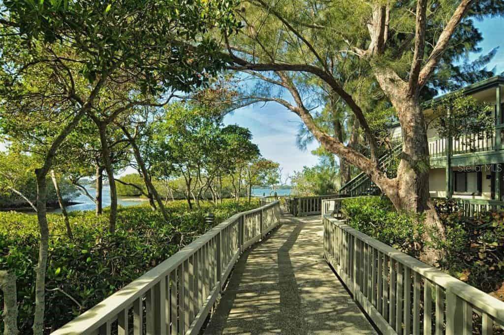 1628 CLOWER CREEK DR #125, Sarasota, FL 34231