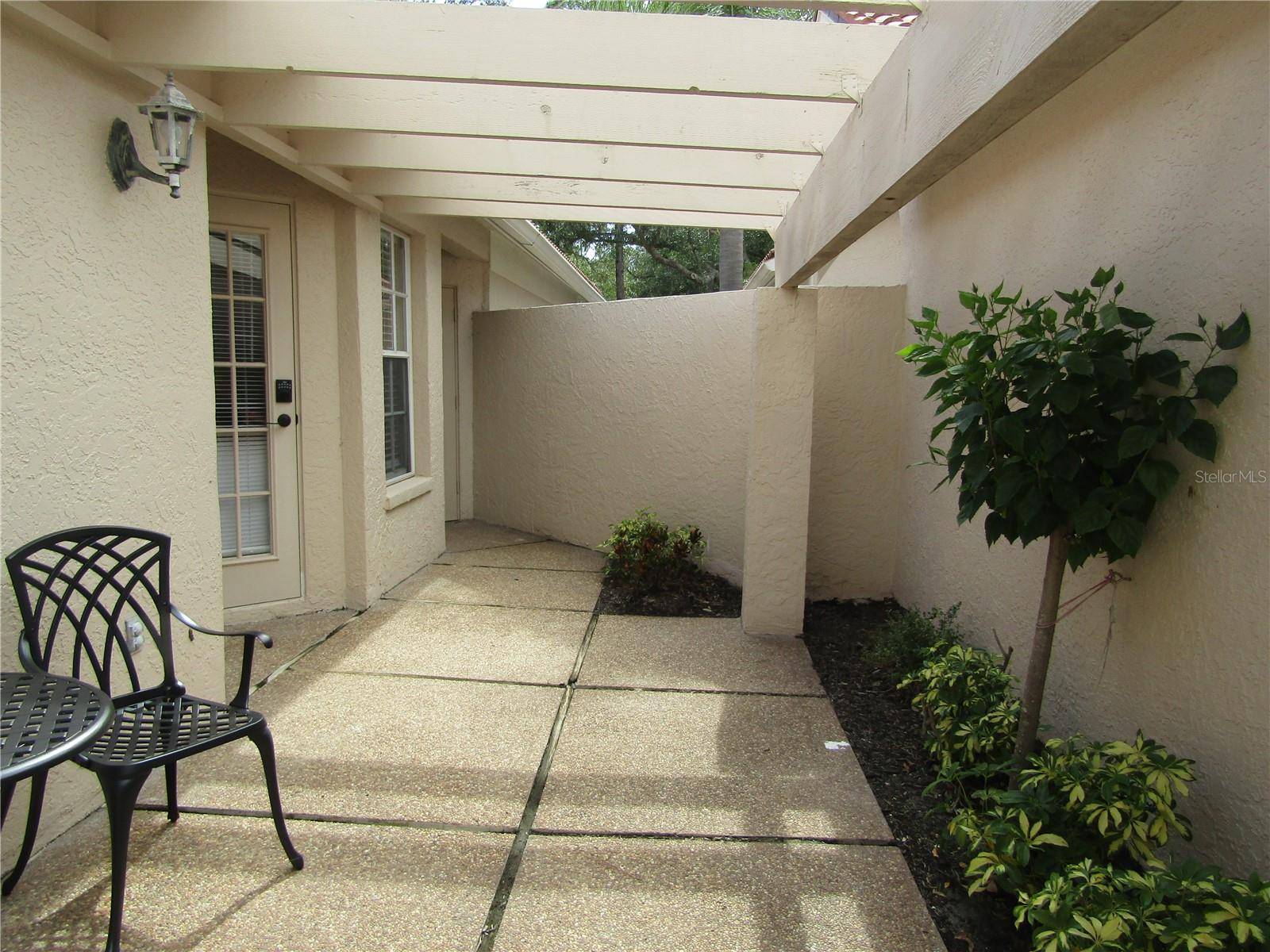 4026 LYNDHURST CT #13, Sarasota, FL 34235