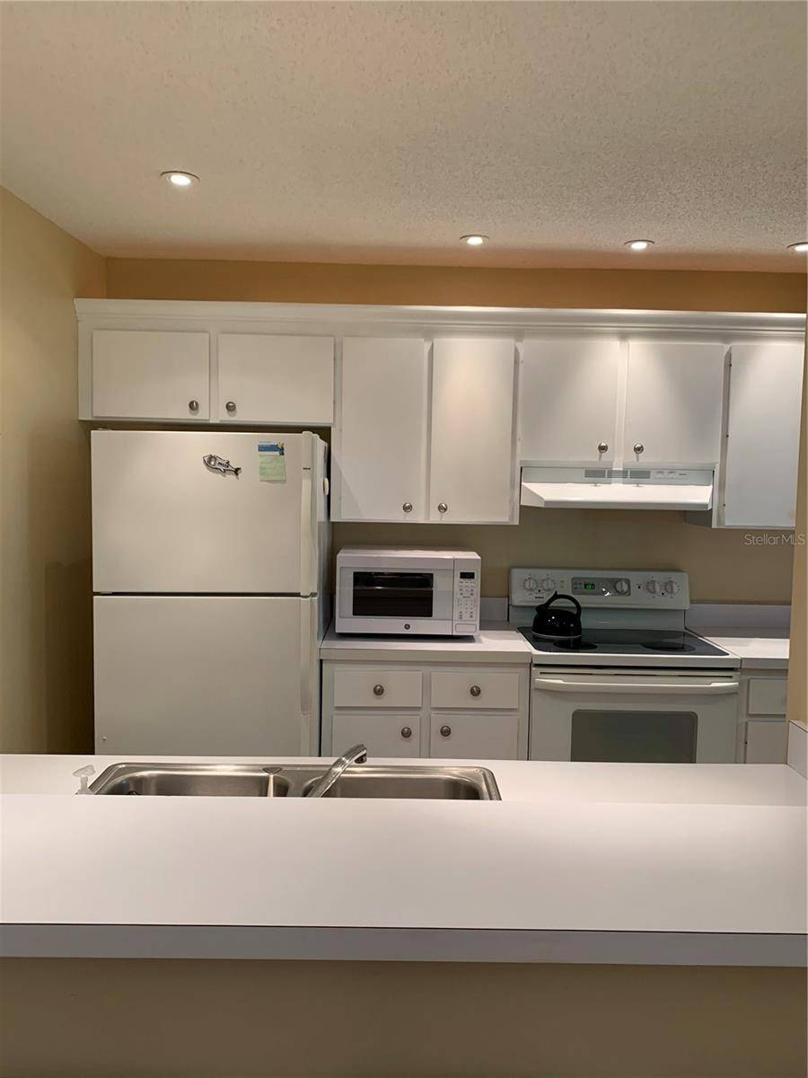 Address not disclosed, Sarasota, FL 34231
