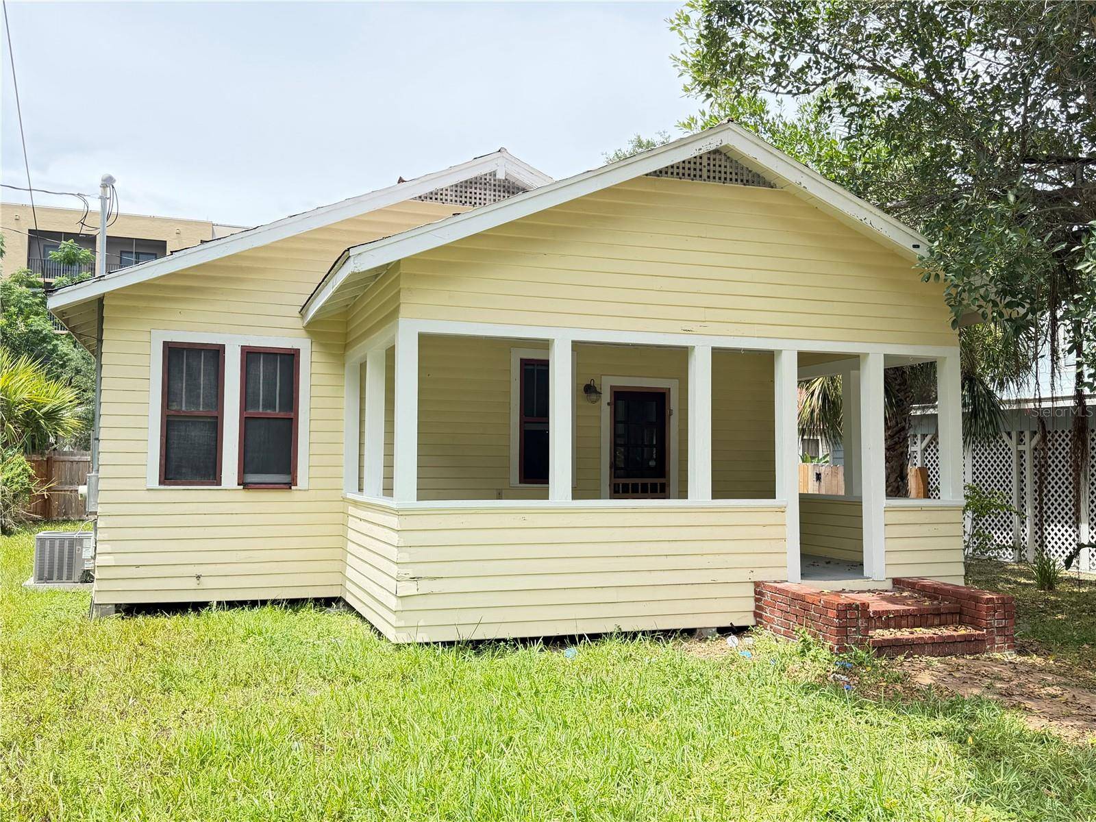 1569 7TH ST, Sarasota, FL 34236