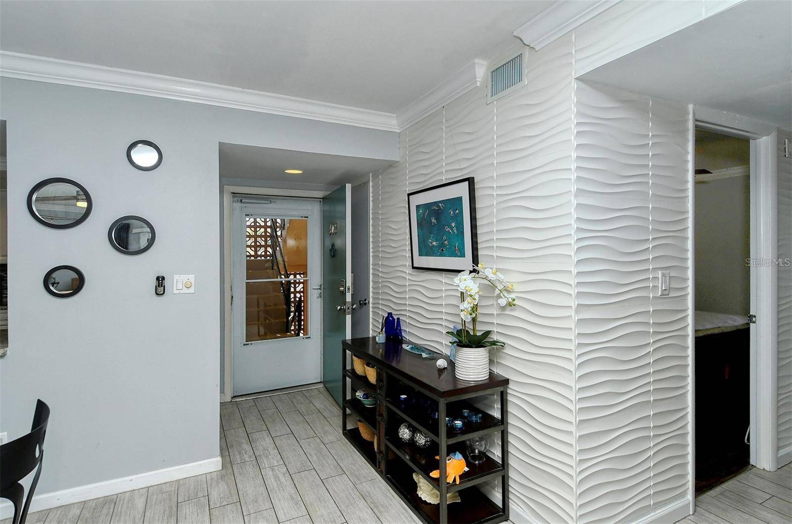 1215 S PORTOFINO DR N #308, Sarasota, FL 34242