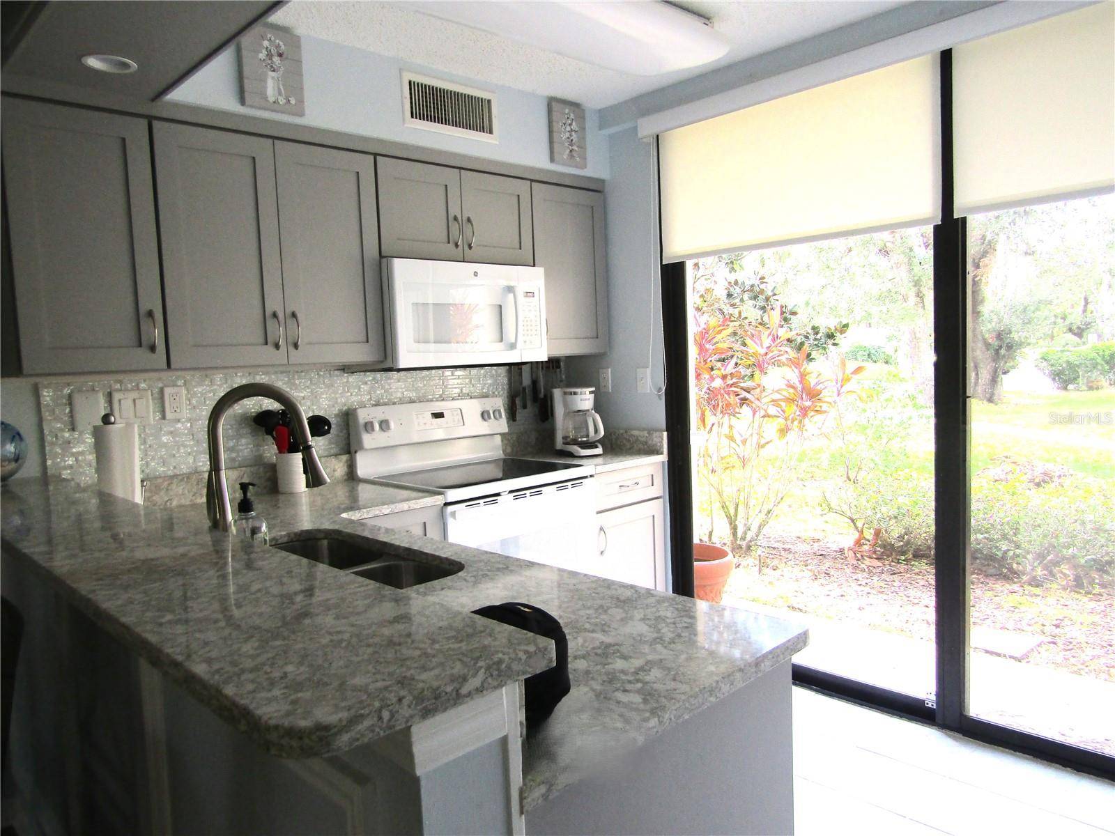 5136 HARPERS CROFT #11, Sarasota, FL 34235