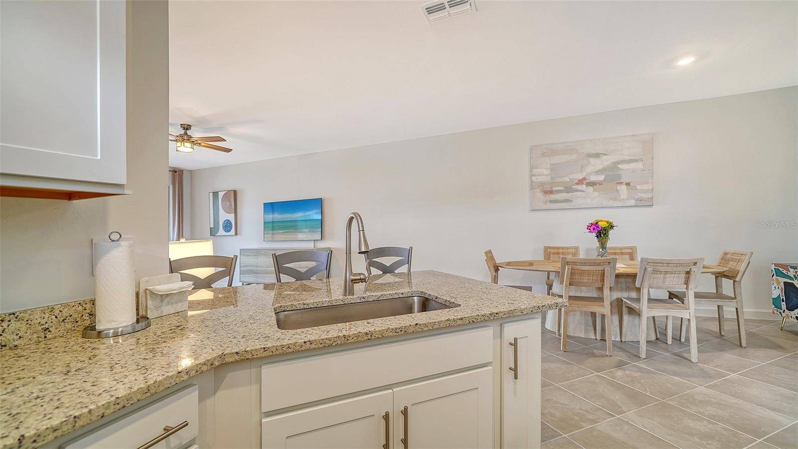 15721 SUNNY DAY DR, Bradenton, FL 34211