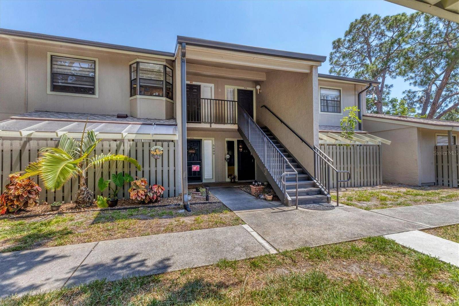 5611 SUMMER SIDE LN #46B, Sarasota, FL 34231