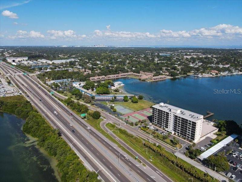7100 SUNSHINE SKYWAY LN S #706, St Petersburg, FL 33711