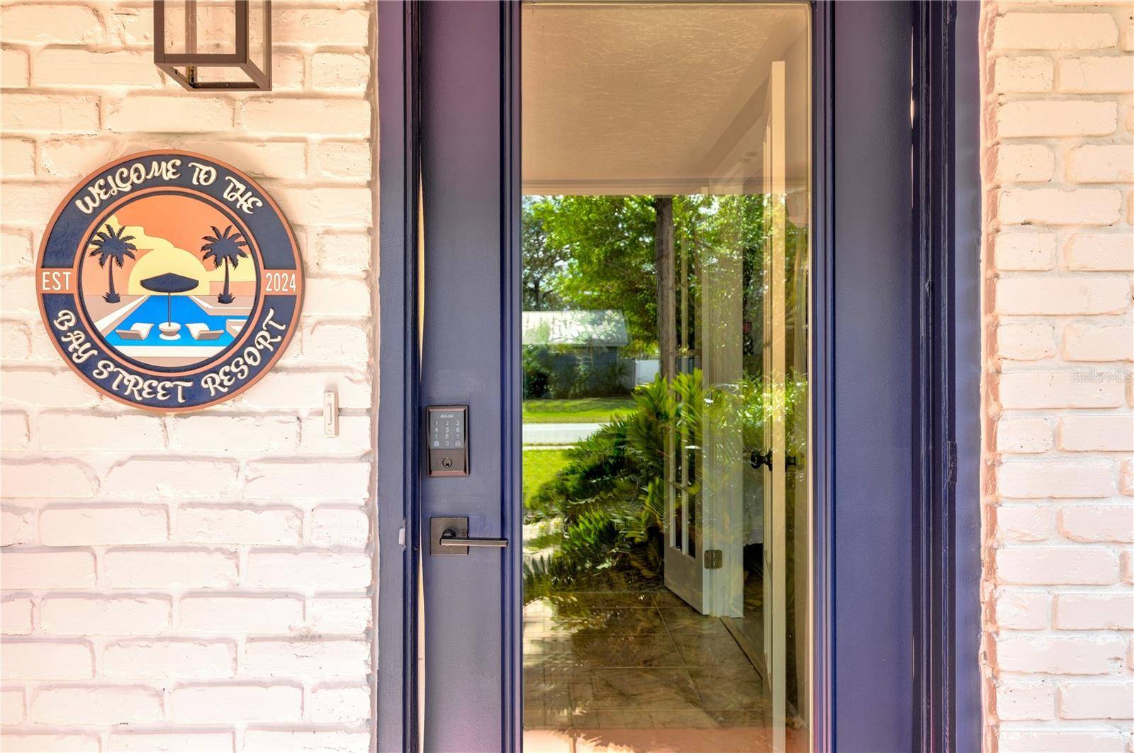 2365 BAY ST, Sarasota, FL 34237