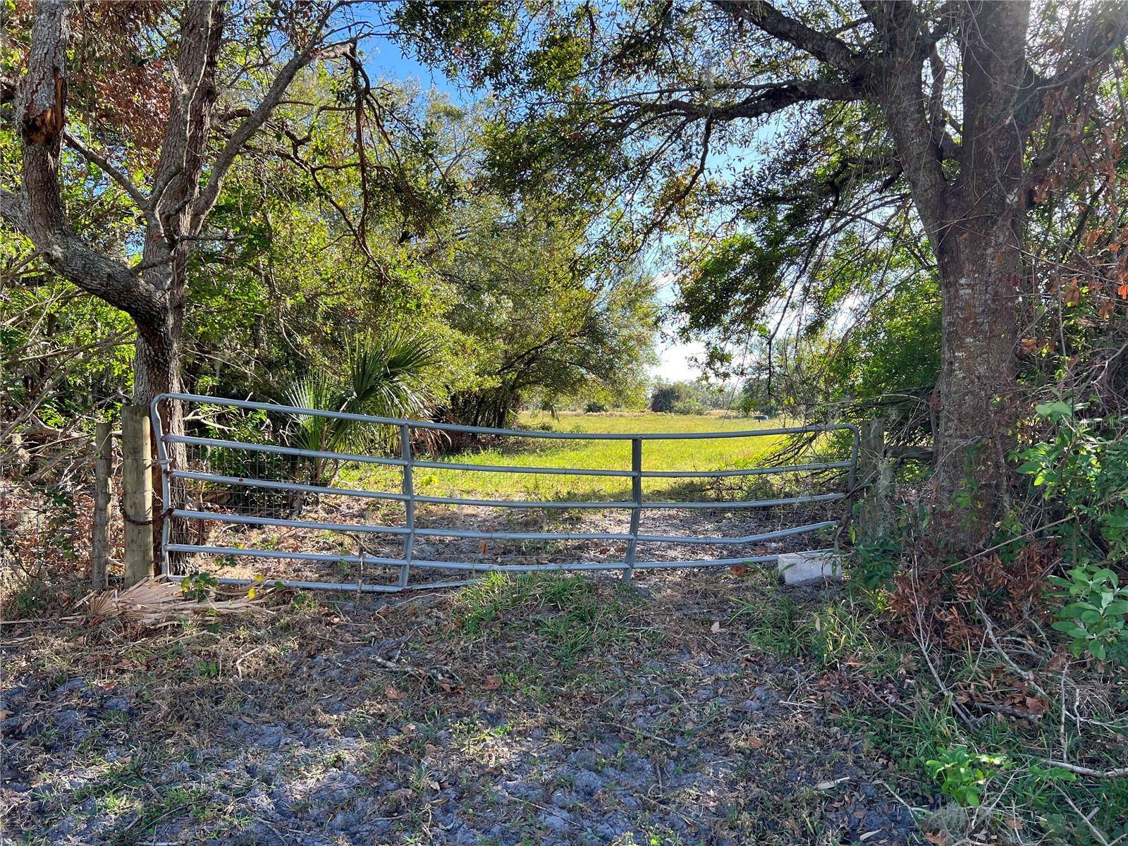 LEON DR, Ellenton, FL 34222