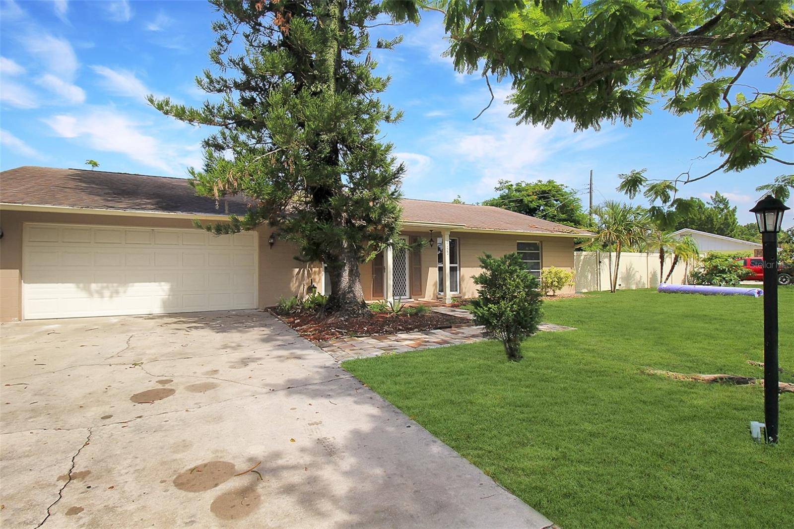 1127 DE LEO DR, Sarasota, FL 34243