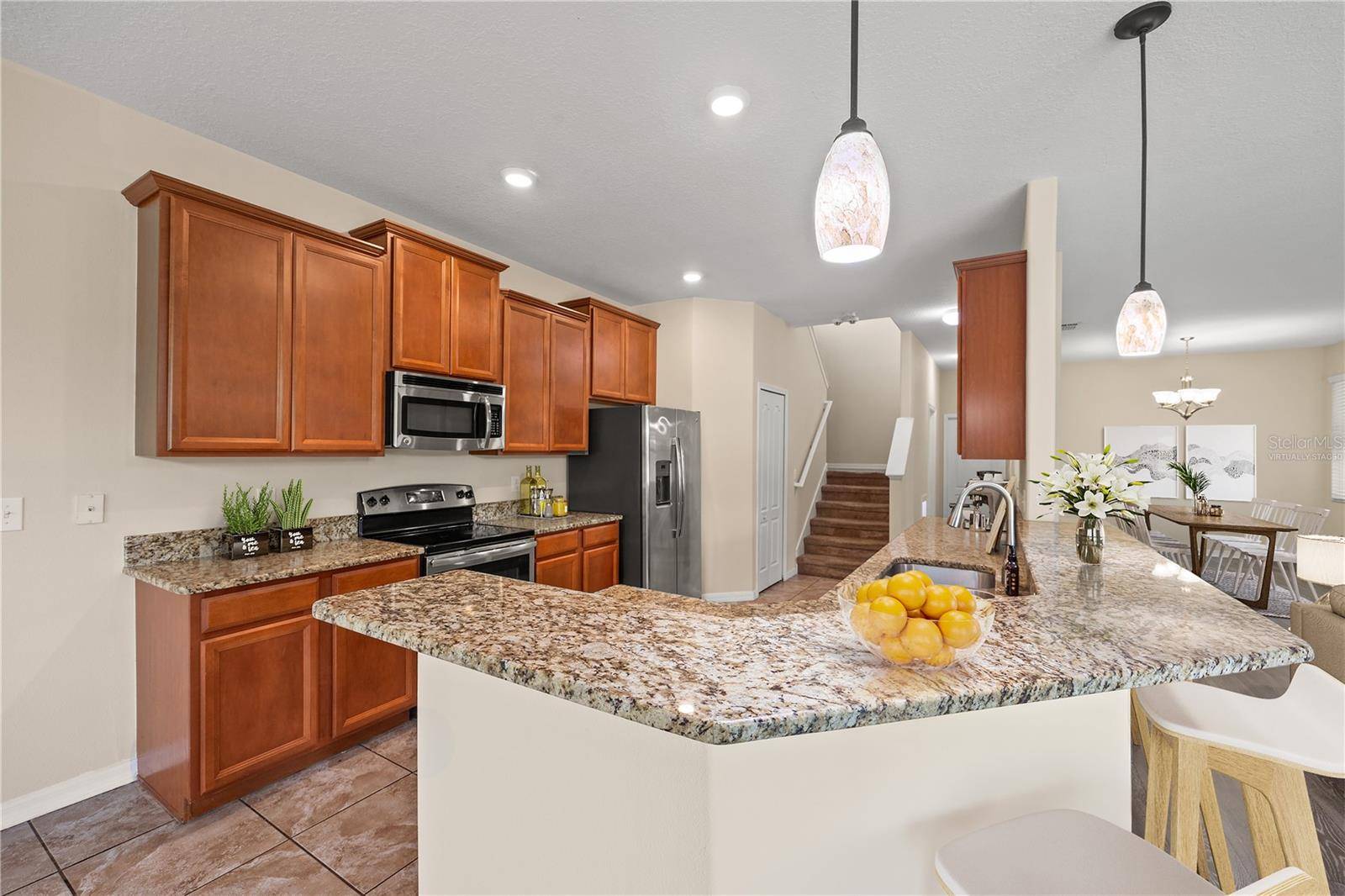 1964 HAWKS VIEW DR, Ruskin, FL 33570