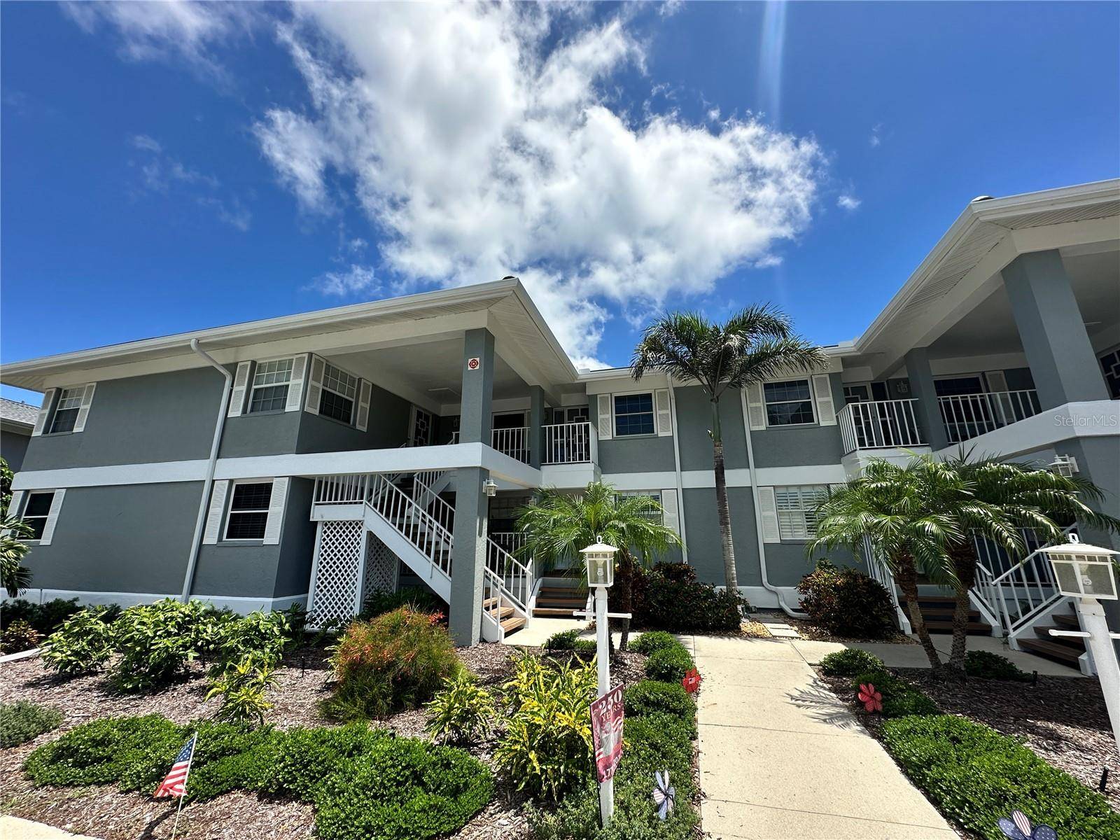 1155 EDGEWATER CIR #28, Bradenton, FL 34209