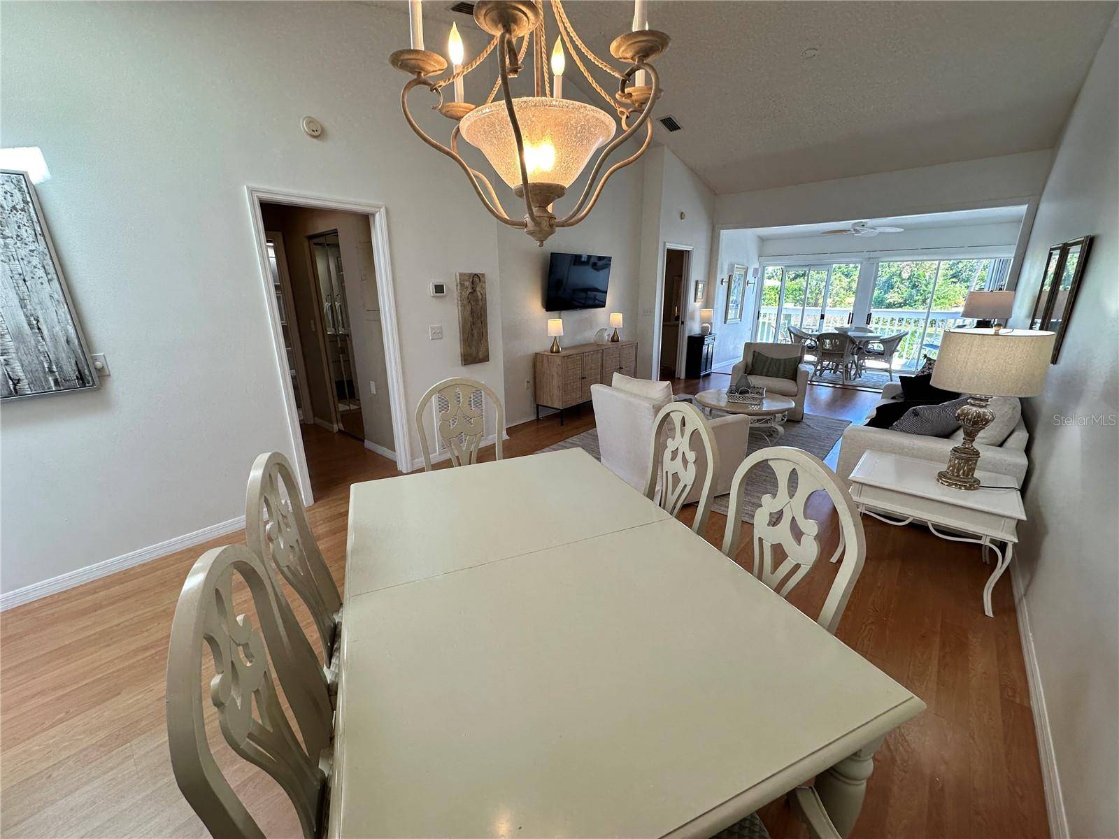 517 WOODSTORK CIR, Bradenton, FL 34209