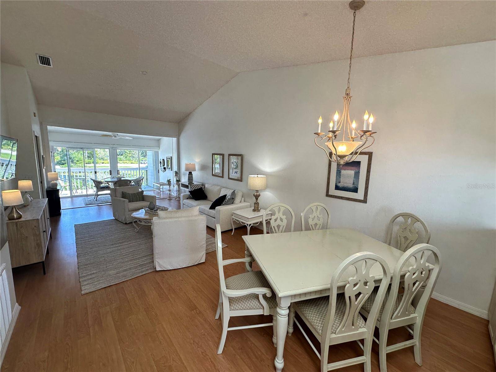 517 WOODSTORK CIR, Bradenton, FL 34209
