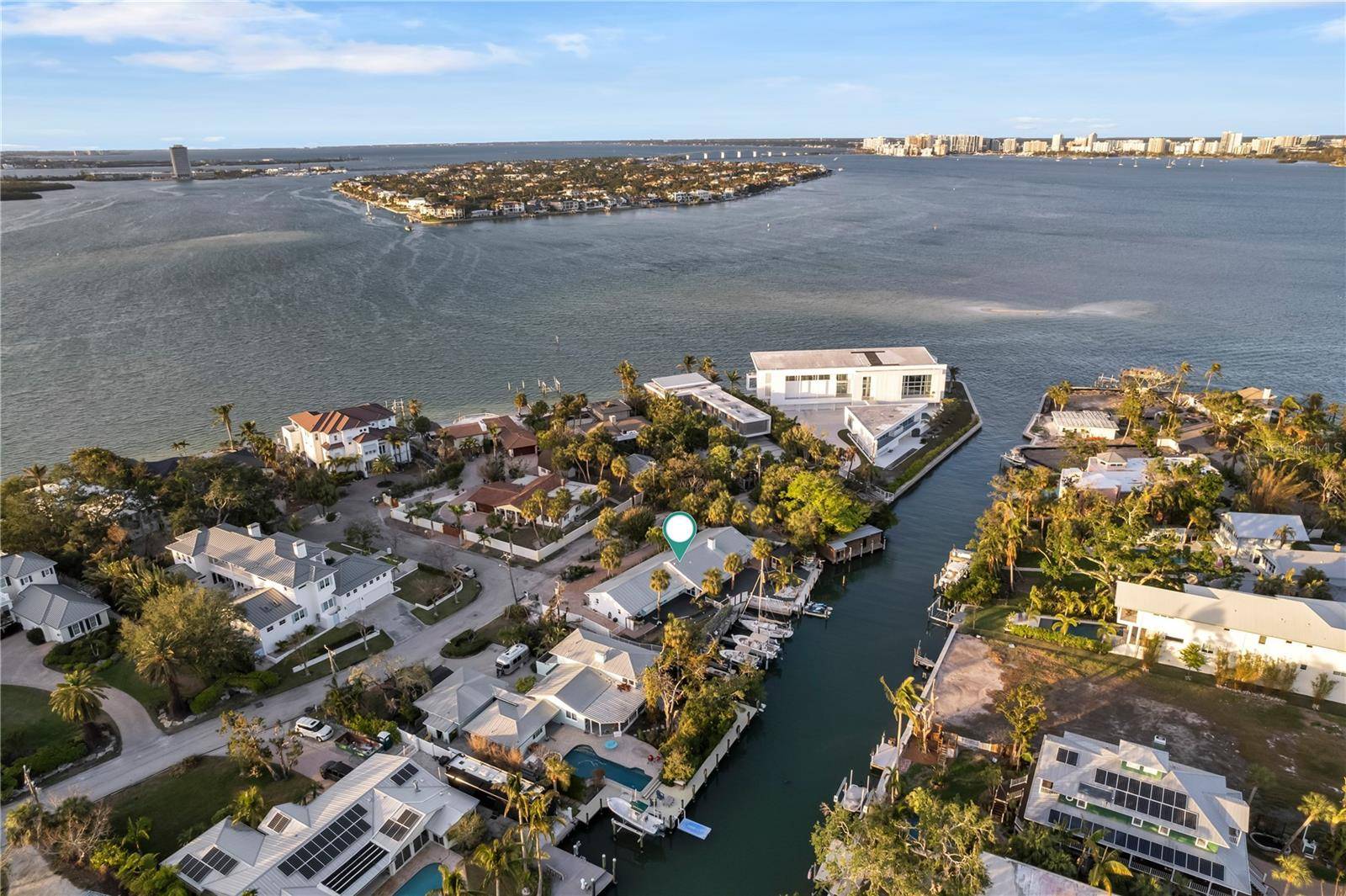 31 LANDS END LN, Sarasota, FL 34242