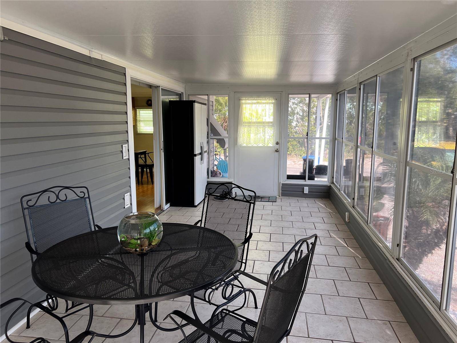 2601 GULF DR N #S2, Bradenton Beach, FL 34217