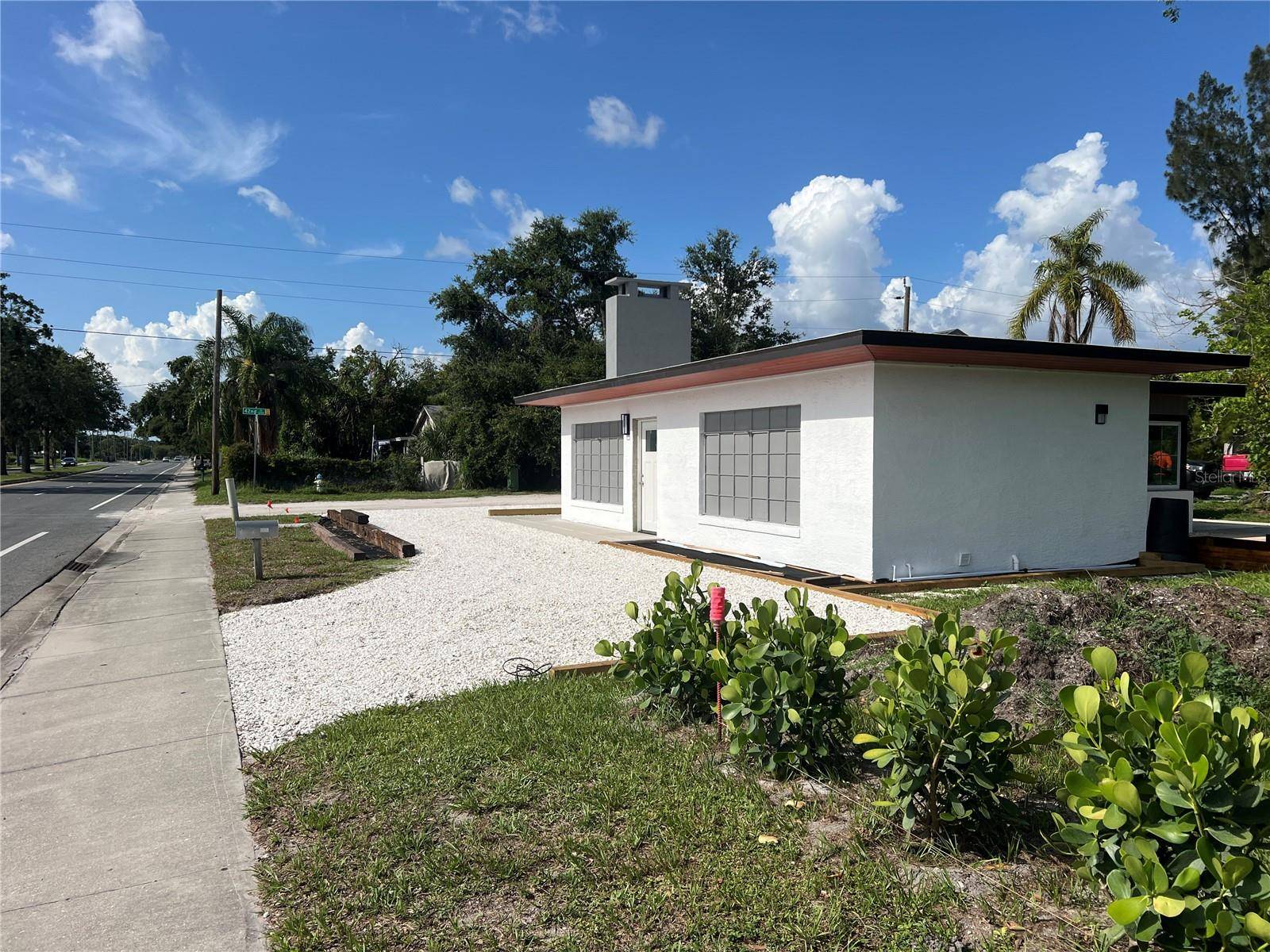 4122 N LOCKWOOD RIDGE RD, Sarasota, FL 34234