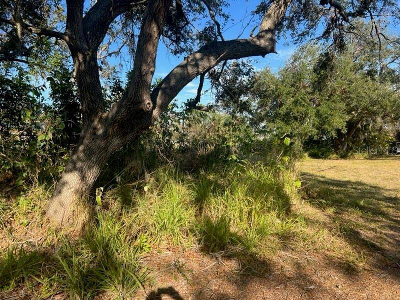 4122 N LOCKWOOD RIDGE RD, Sarasota, FL 34234