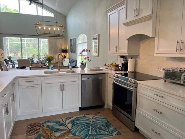 8784 PEBBLE CREEK LN, Sarasota, FL 34238