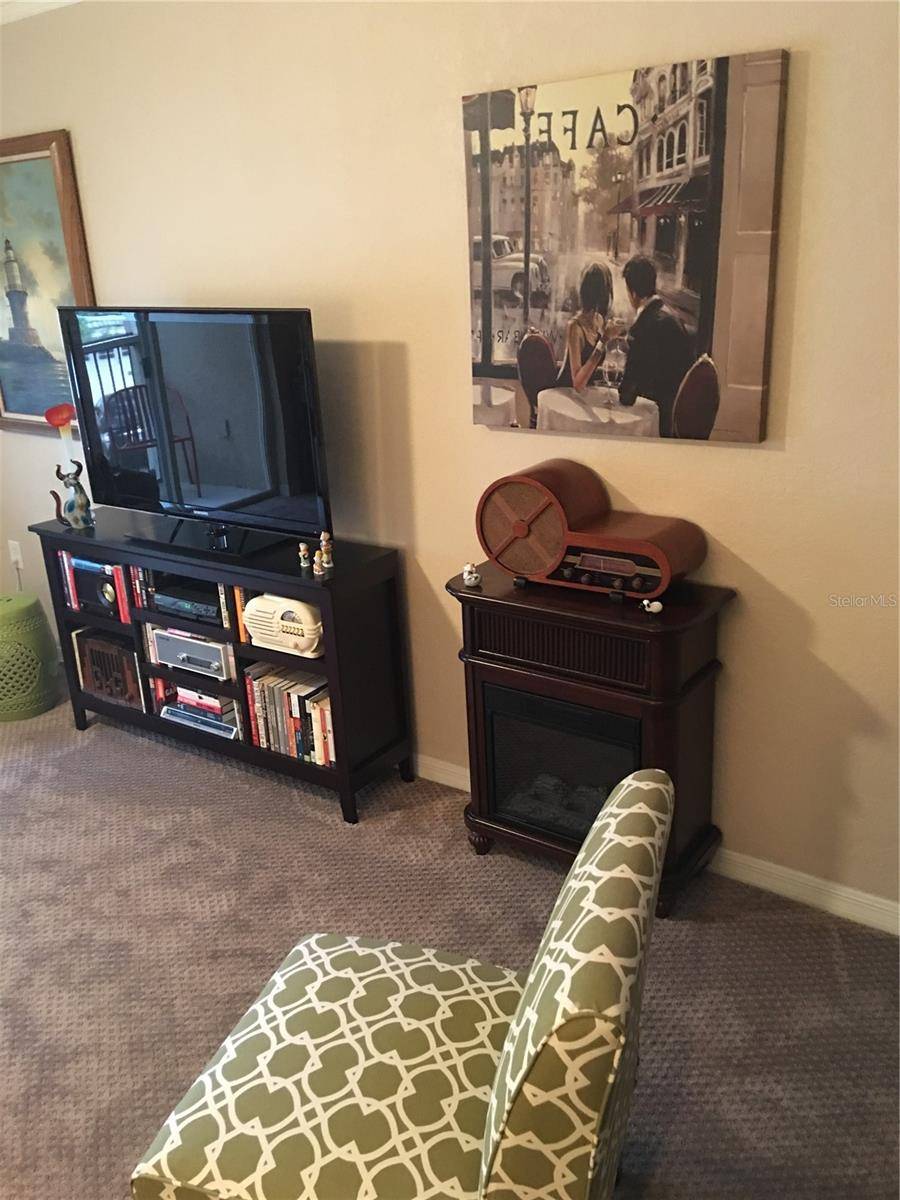 5174 NORTHRIDGE RD #211, Sarasota, FL 34238