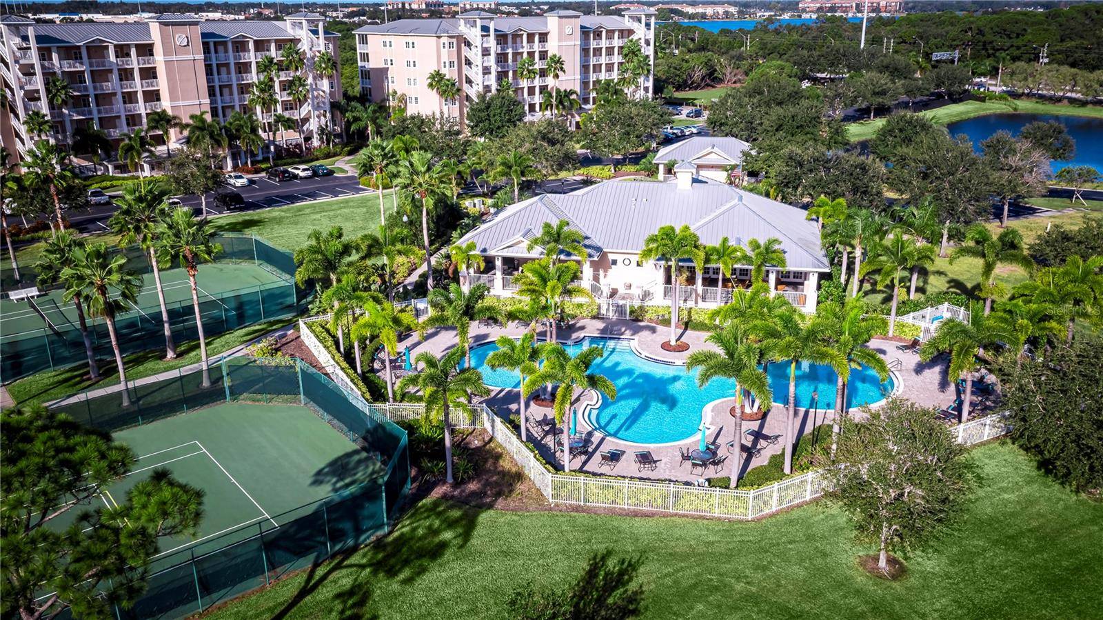 7350 MARATHON DR, Seminole, FL 33777