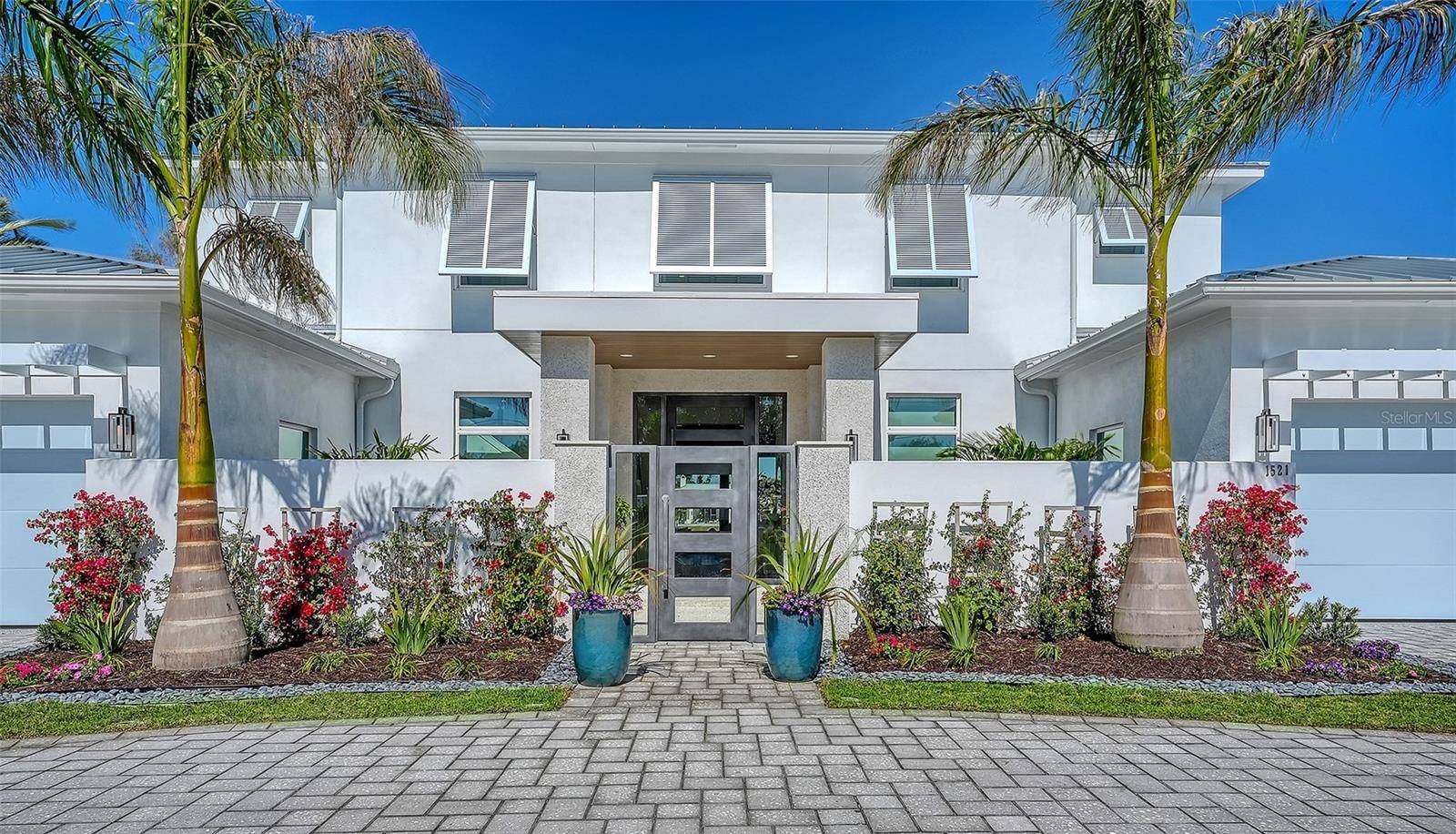 1521 S LAKE SHORE DR, Sarasota, FL 34231