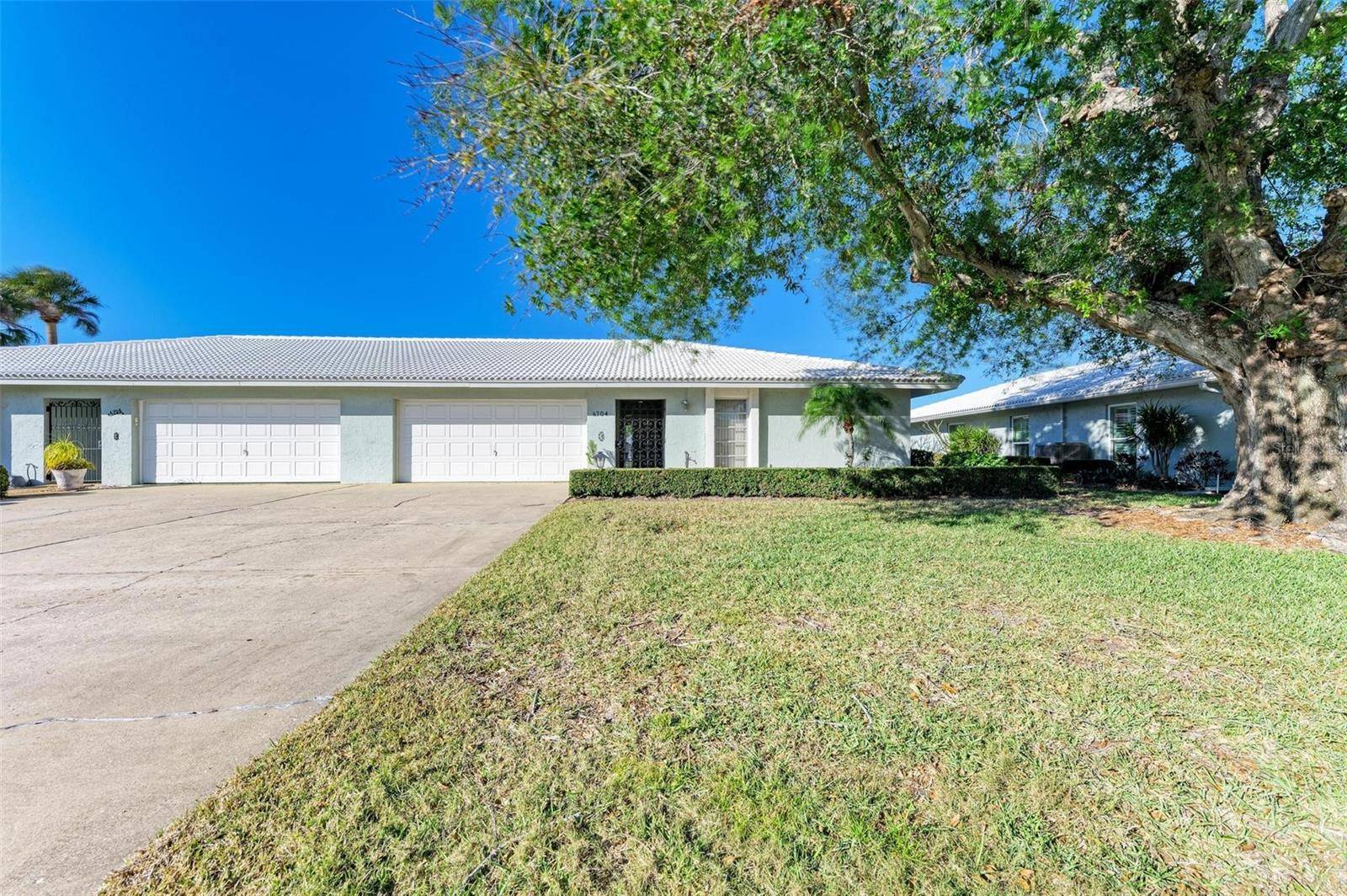 6704 11TH AVE W, Bradenton, FL 34209