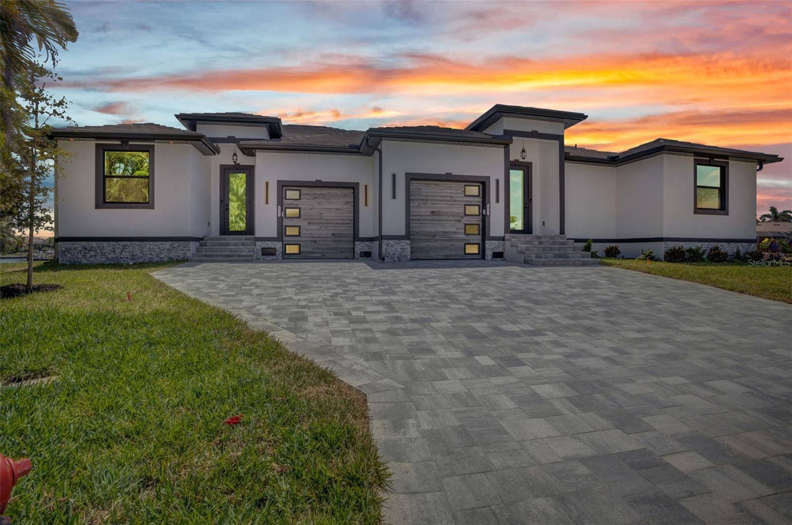 1327 WESLEY DR, Punta Gorda, FL 33950