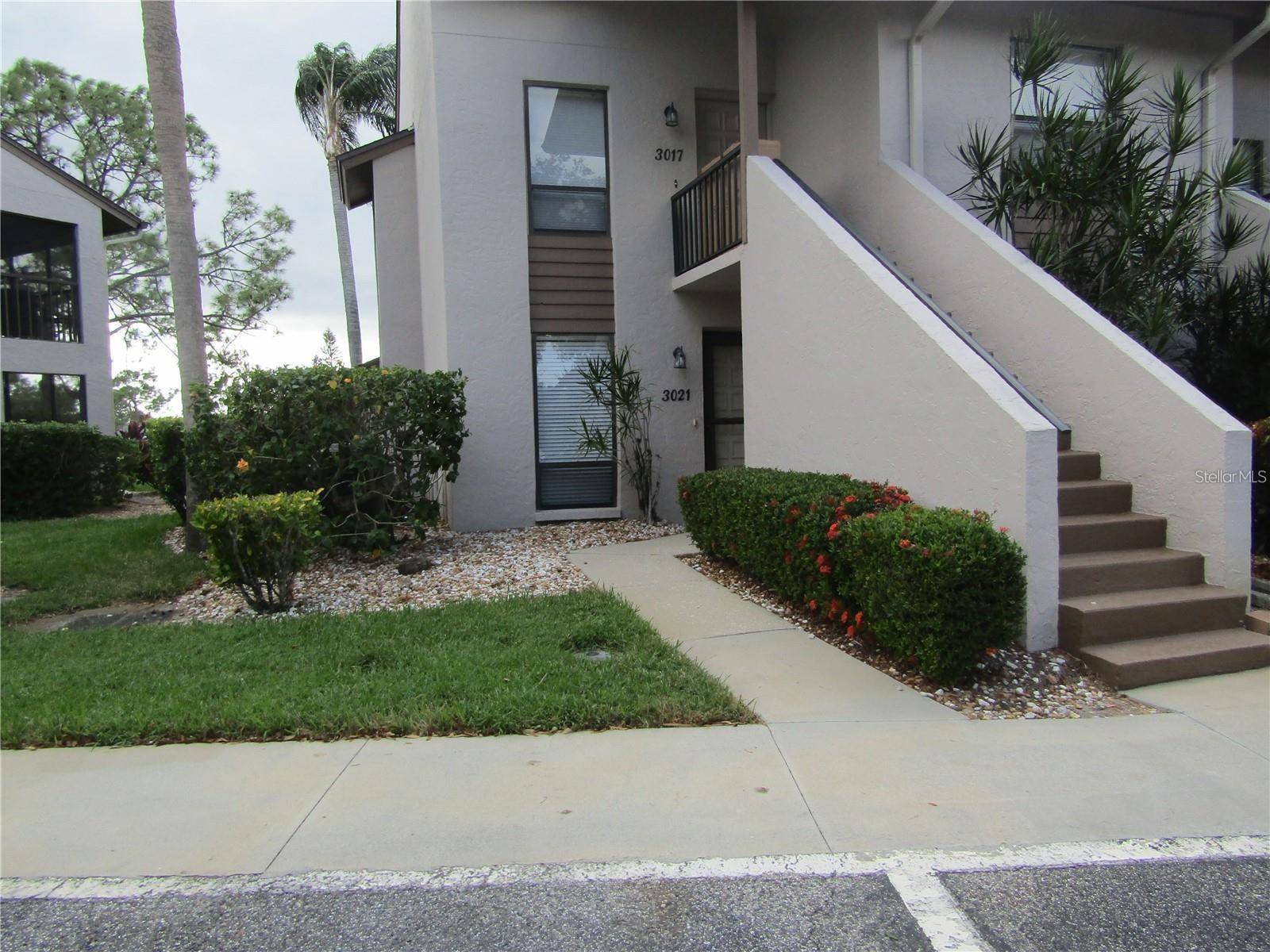 3021 TAYWOOD MDWS #11, Sarasota, FL 34235