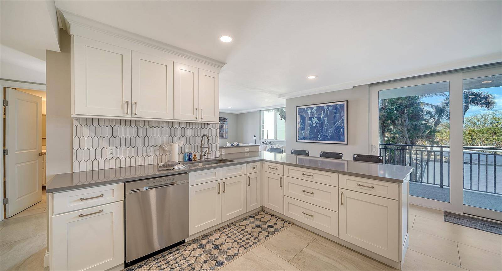 4822 OCEAN BLVD #2F, Sarasota, FL 34242