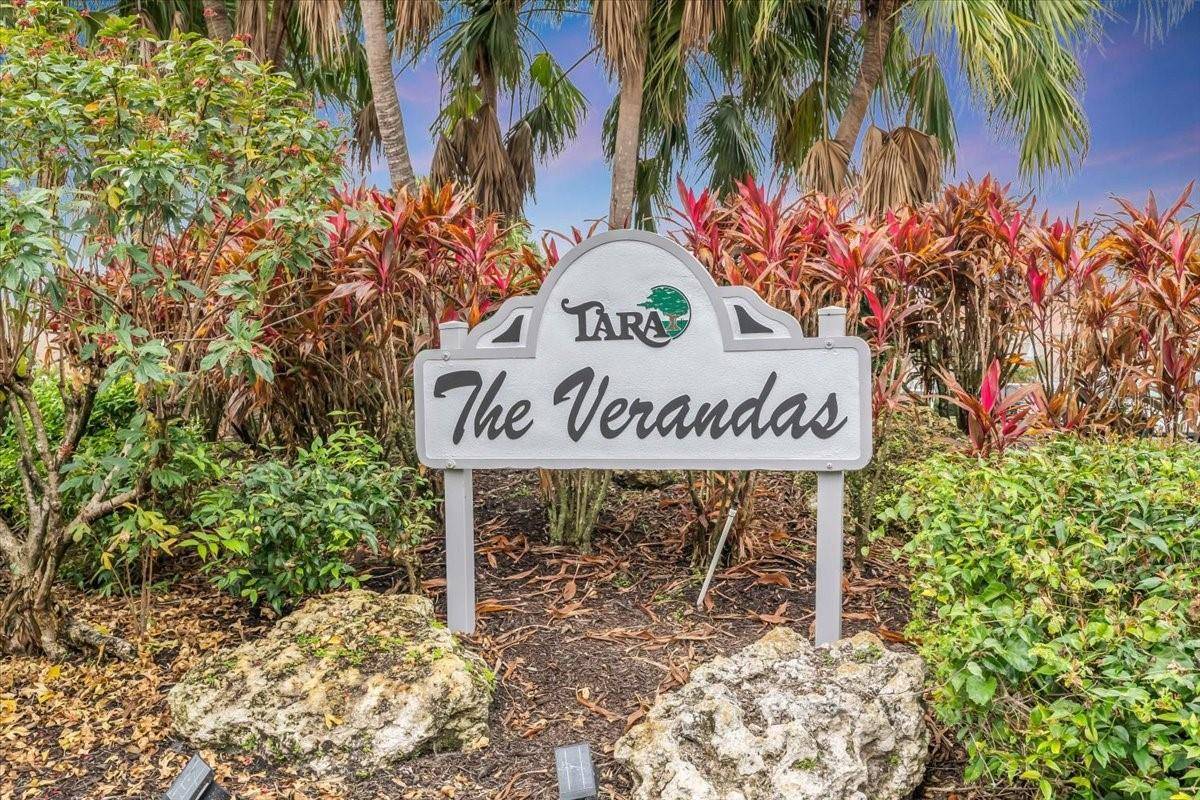 6713 STONE RIVER RD #206, Bradenton, FL 34203