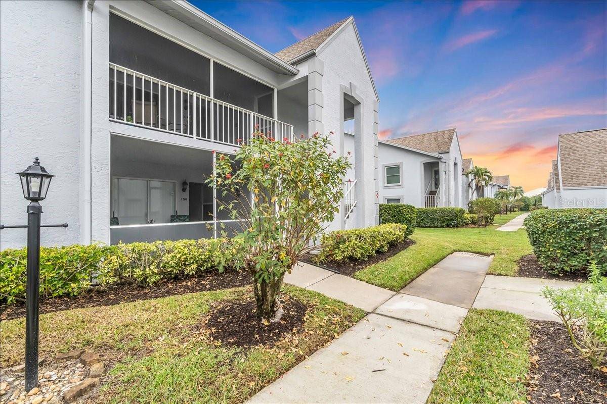 6713 STONE RIVER RD #206, Bradenton, FL 34203