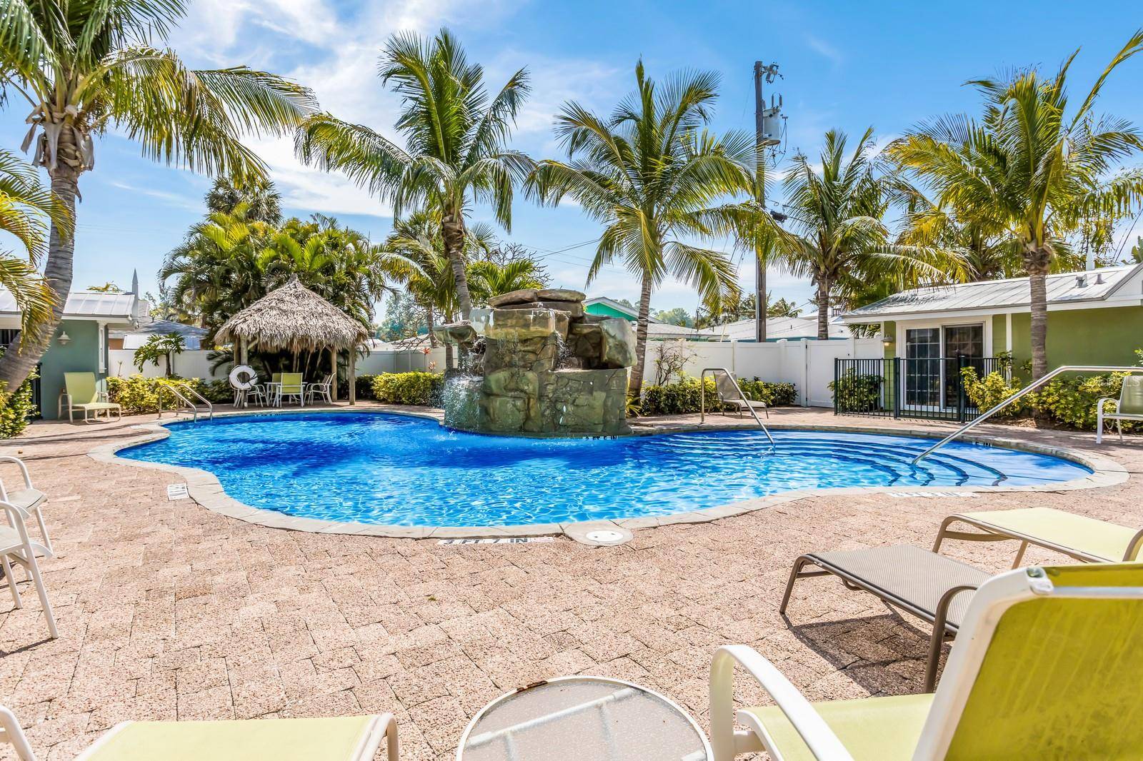 6606 HOLMES BLVD #3, Holmes Beach, FL 34217