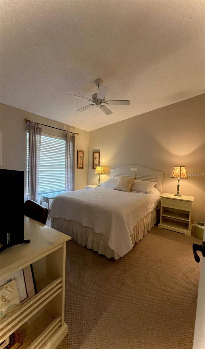 4570 WEYBRIDGE #32, Sarasota, FL 34235