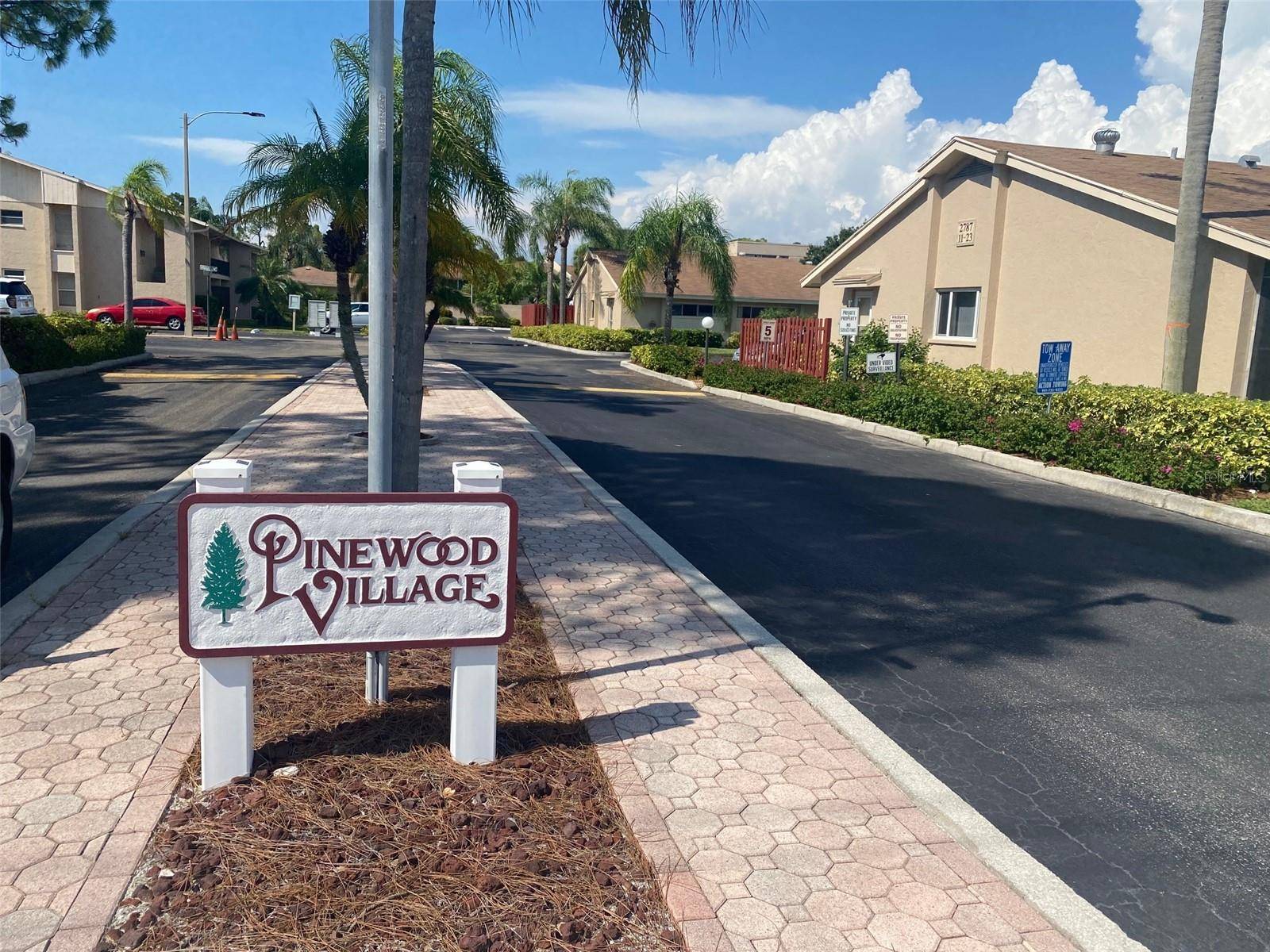 2763 WOODGATE LN #208, Sarasota, FL 34231