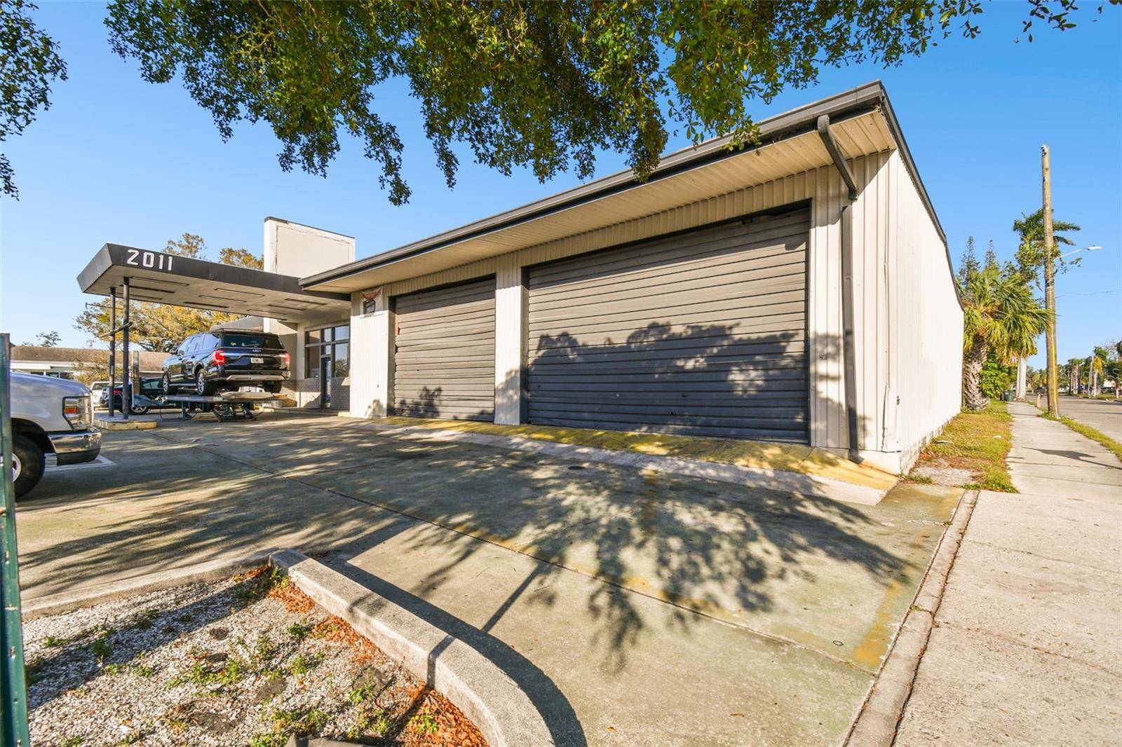 2011 9TH ST W, Bradenton, FL 34205