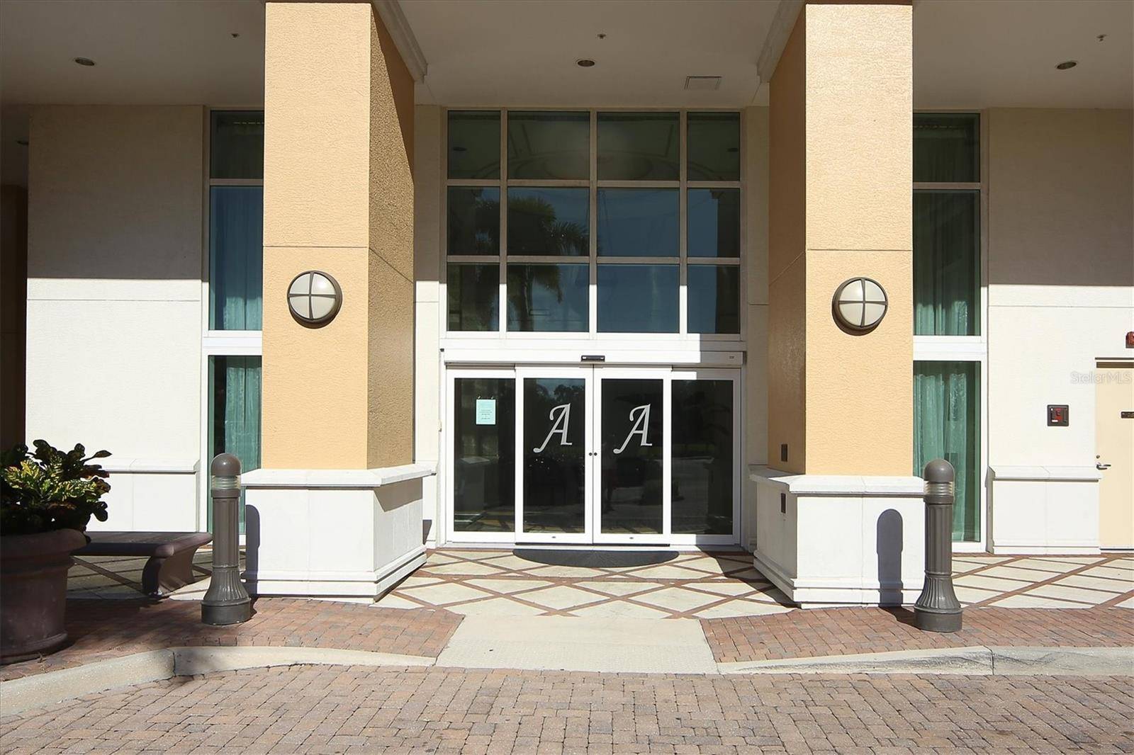 800 N TAMIAMI TRL #509, Sarasota, FL 34236