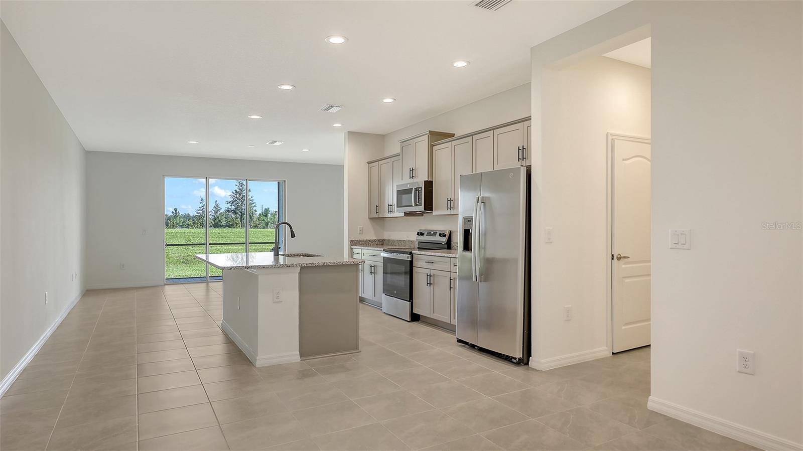 2360 WASHINGTON PALM CT, Bradenton, FL 34212