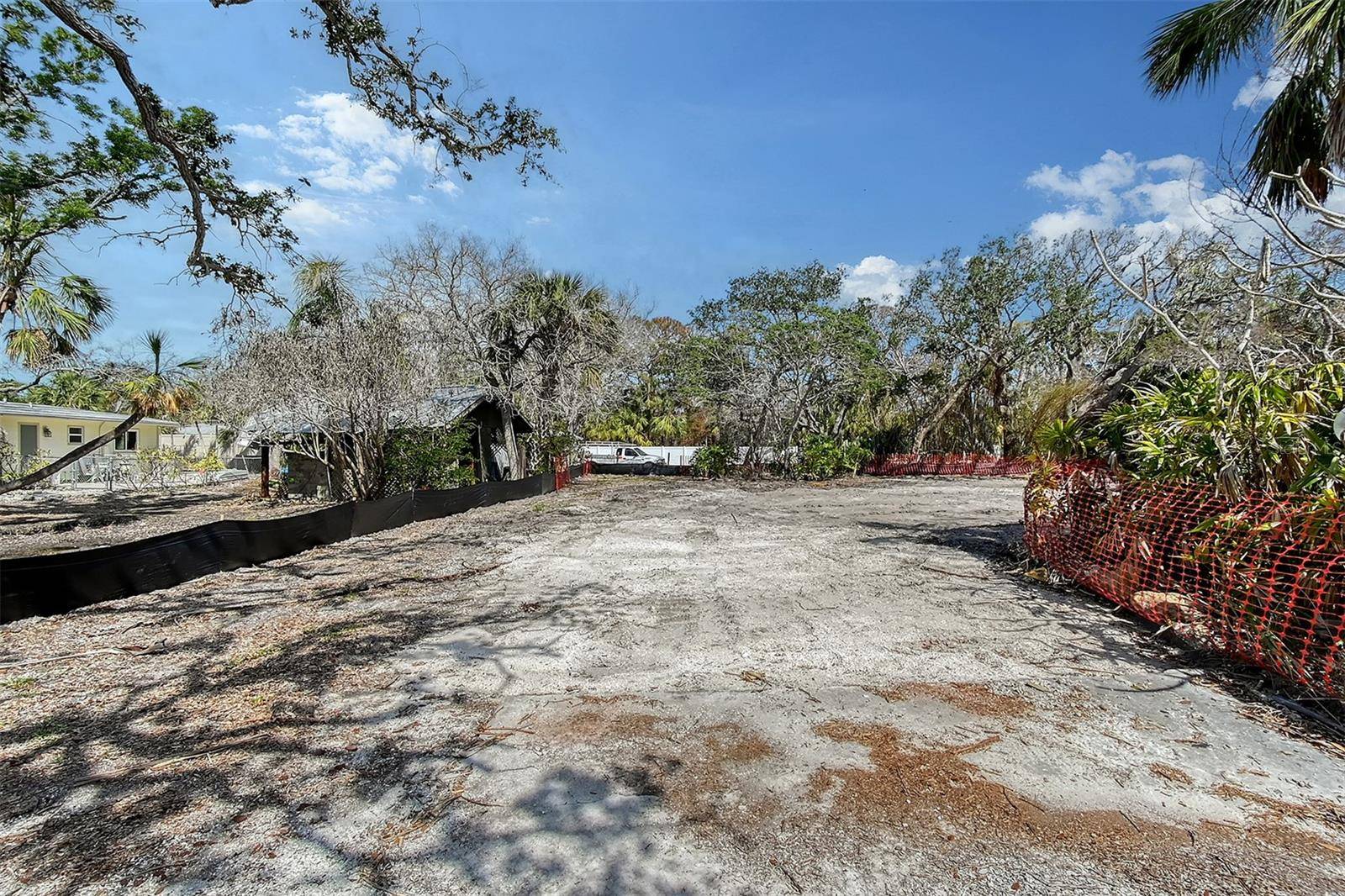 8504 HERON LAGOON CIR, Sarasota, FL 34242