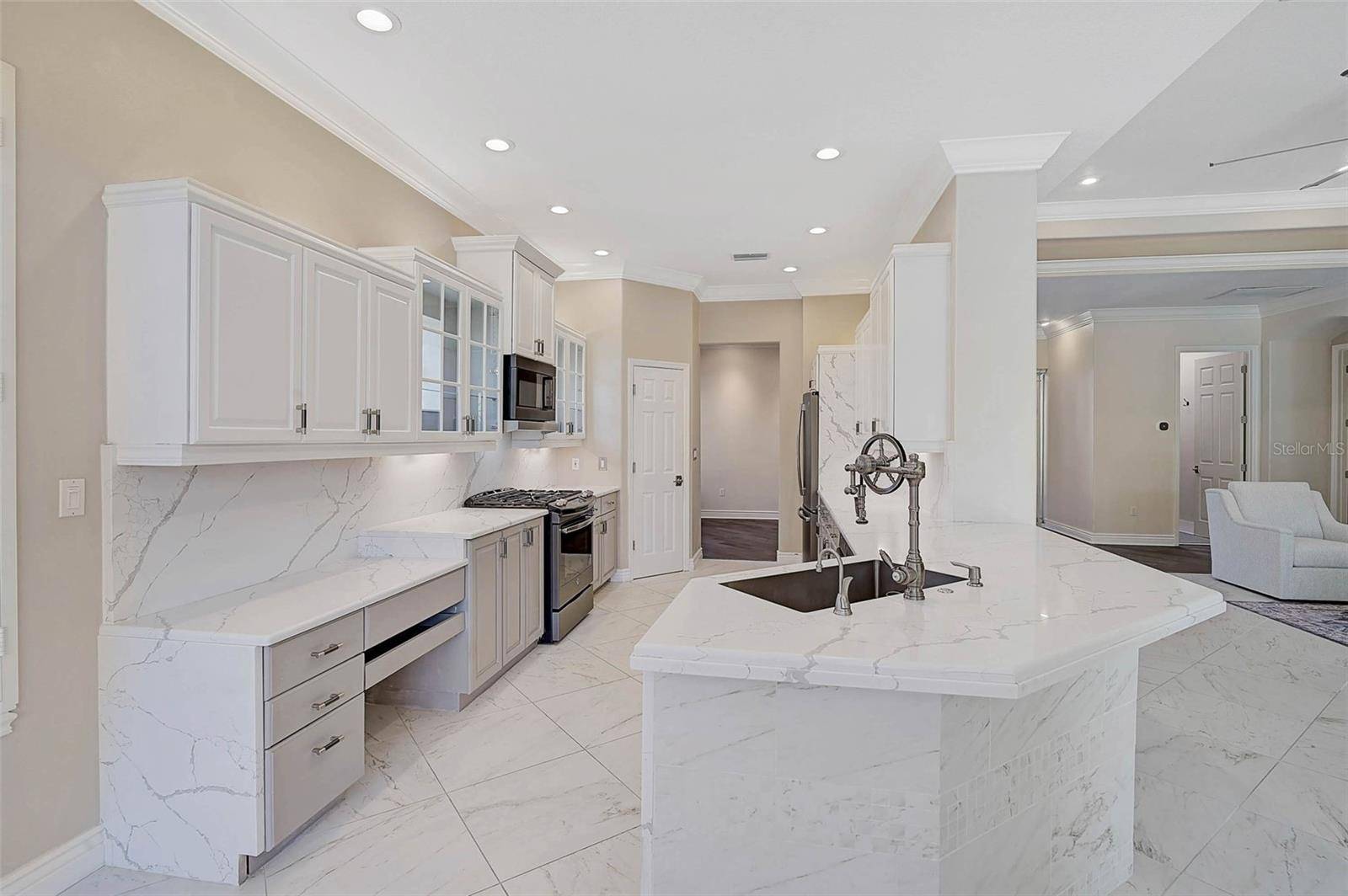 13 BAYHEAD LN Osprey, FL 34229