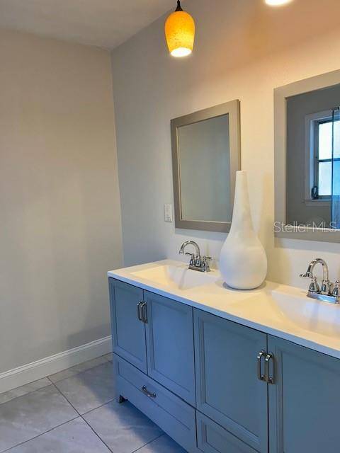 110 PINE AVE, Osprey, FL 34229