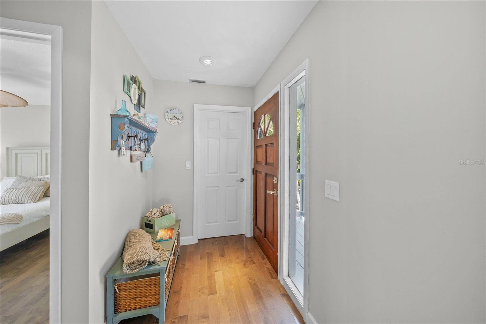 1256 RIEGELS LANDING DR, Sarasota, FL 34242