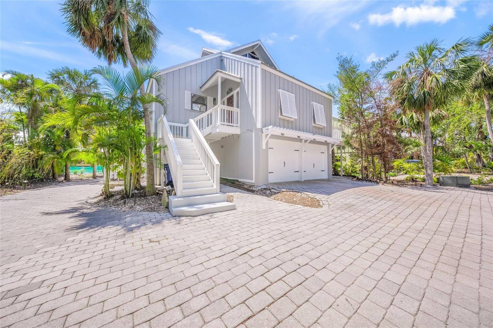 1256 RIEGELS LANDING DR, Sarasota, FL 34242